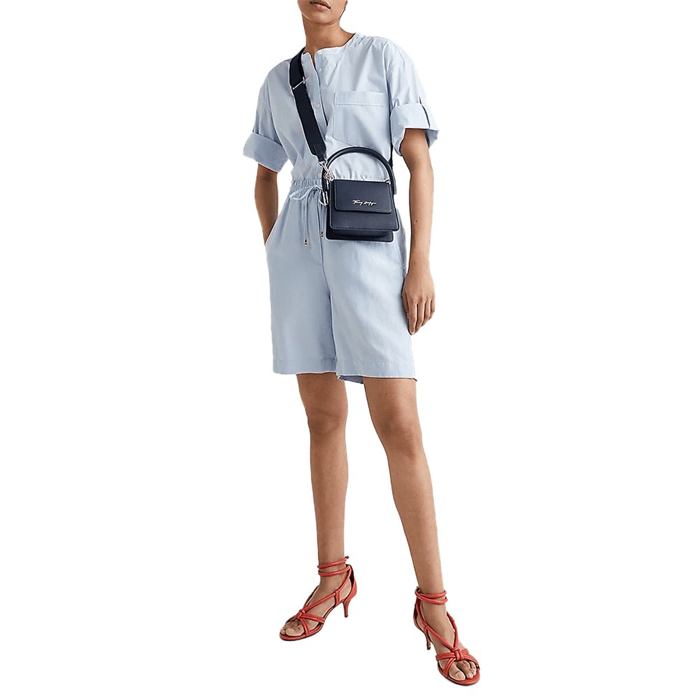 תיק צד טומי הילפיגר עם חתימת לוגו נשים