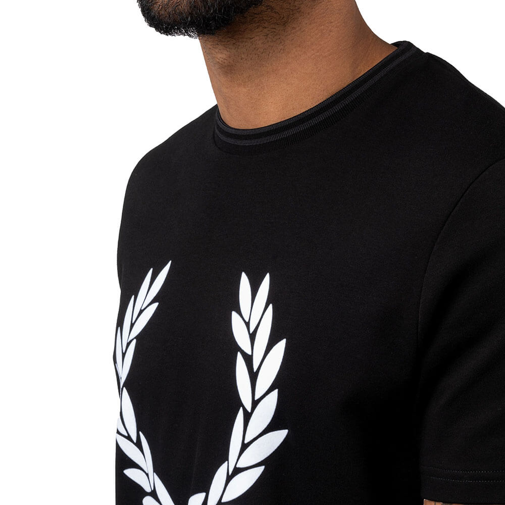 חולצת טישרט פרד פרי קצרה לוגו עלים גדול גברים