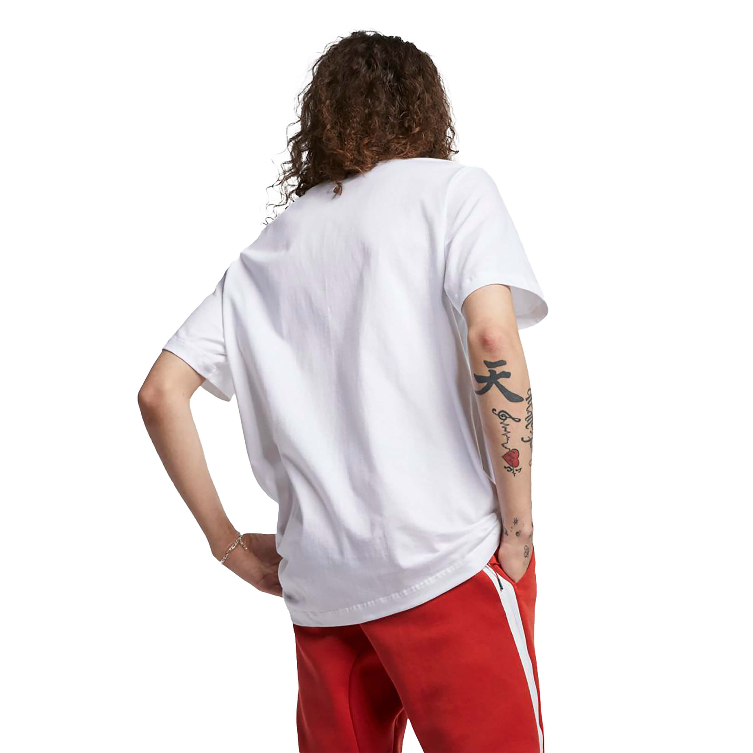 חולצת טישרט נייק קצרה Sportswear Club גברים