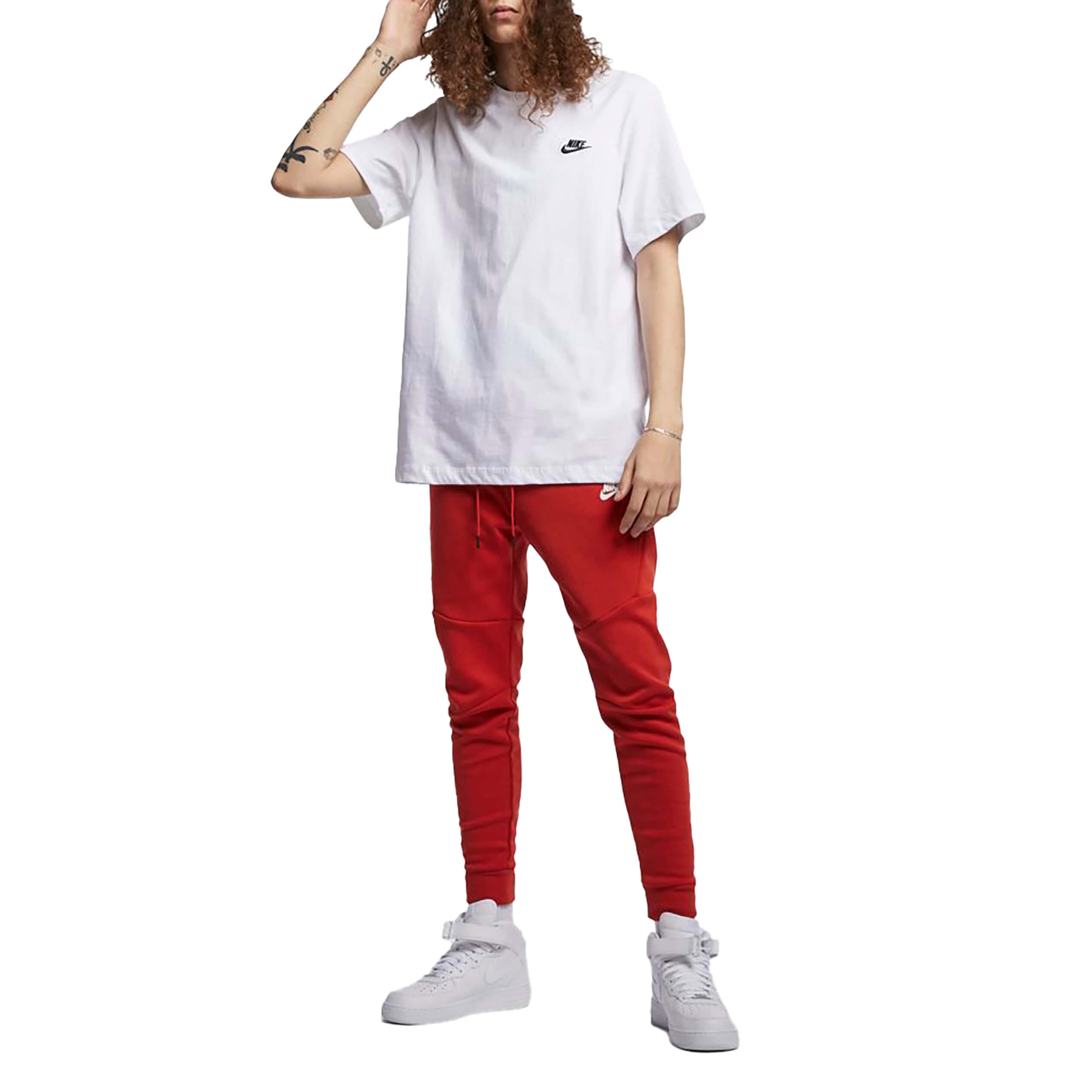 חולצת טישרט נייק קצרה Sportswear Club גברים