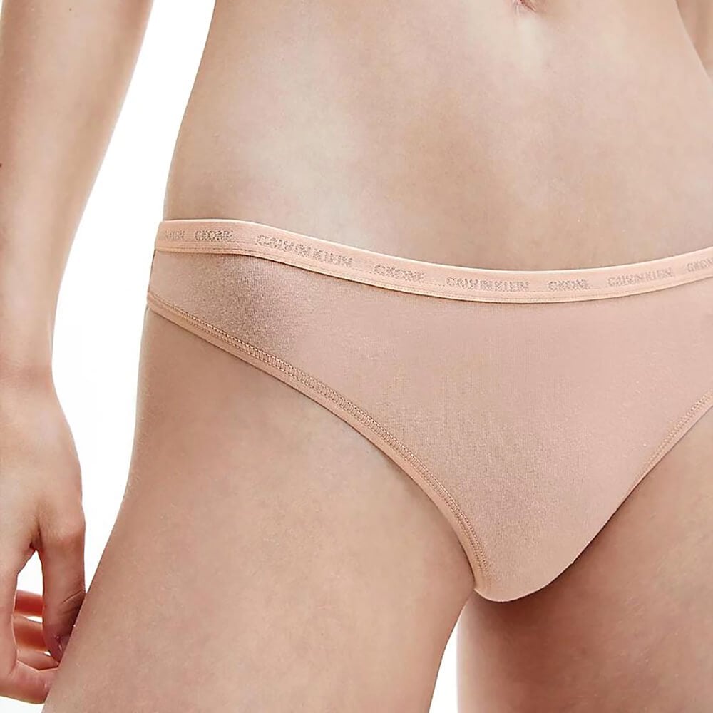 תחתוני קלווין קליין 2 Pack Thongs נשים