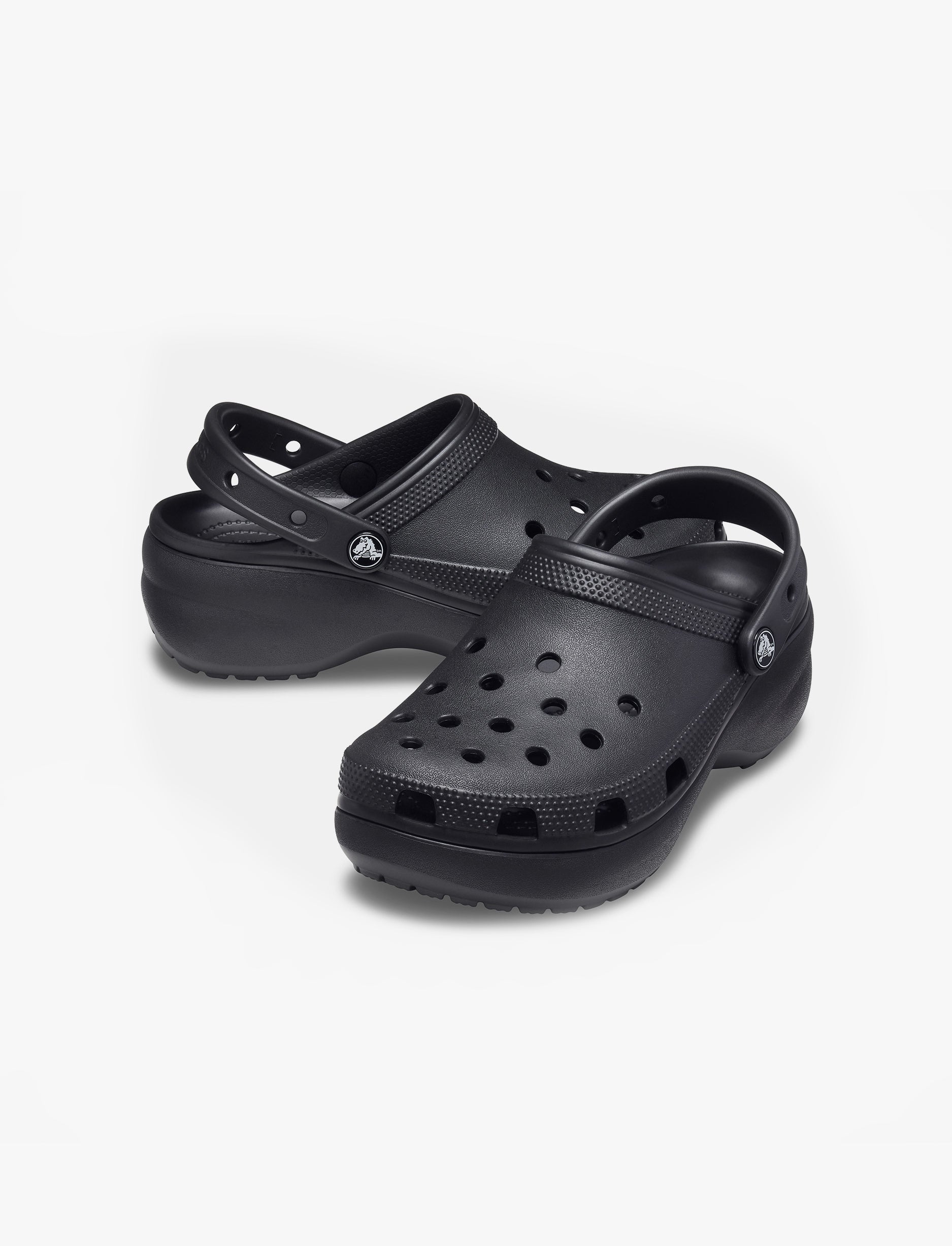Crocs Classic Platform Clog - כפכפי פלטפורמה קרוקס לנשים בצבע שחור