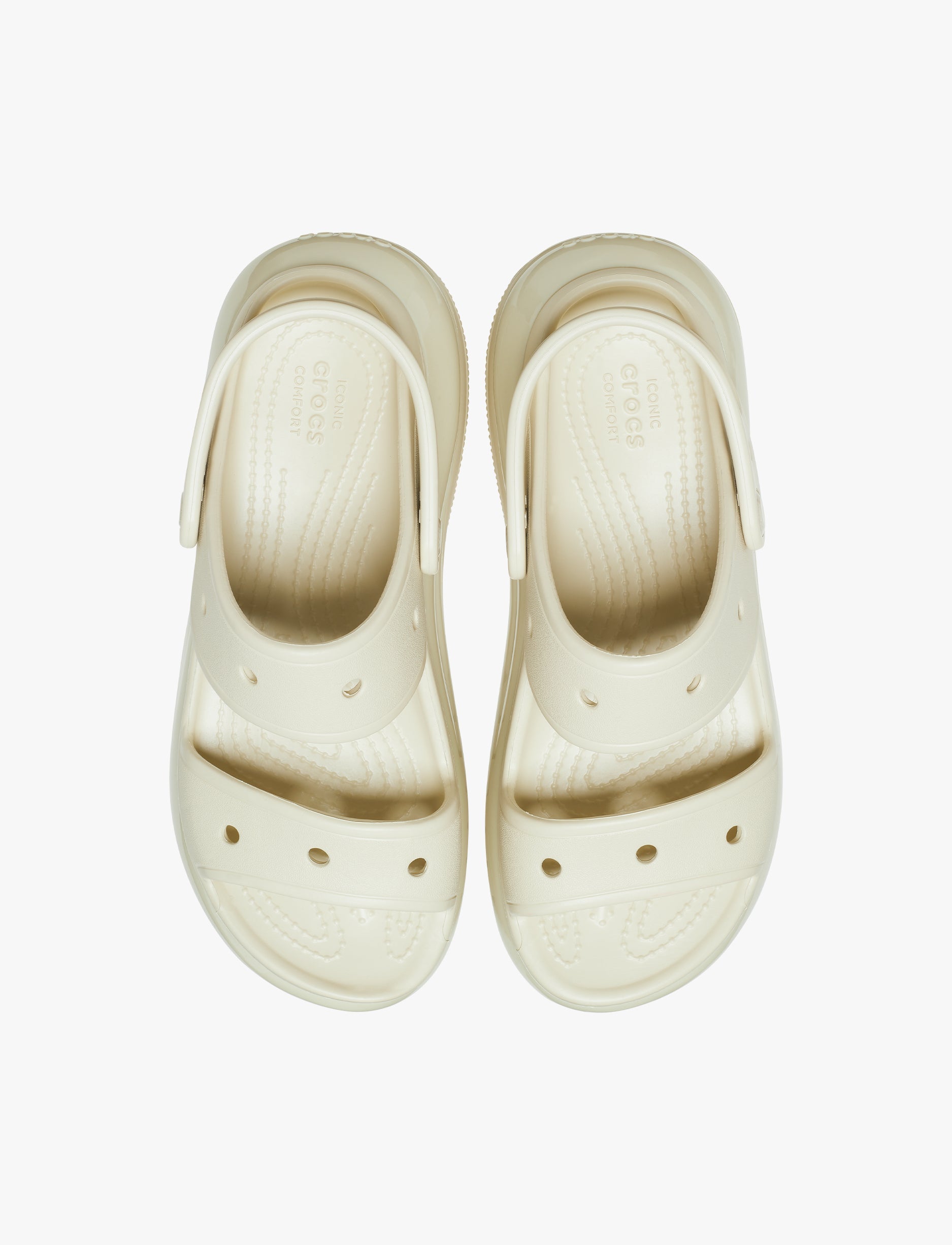 Crocs Classic Mega Crush Sandal - סנדל פלטפורמה קרוקס לנשים בצבע עצם