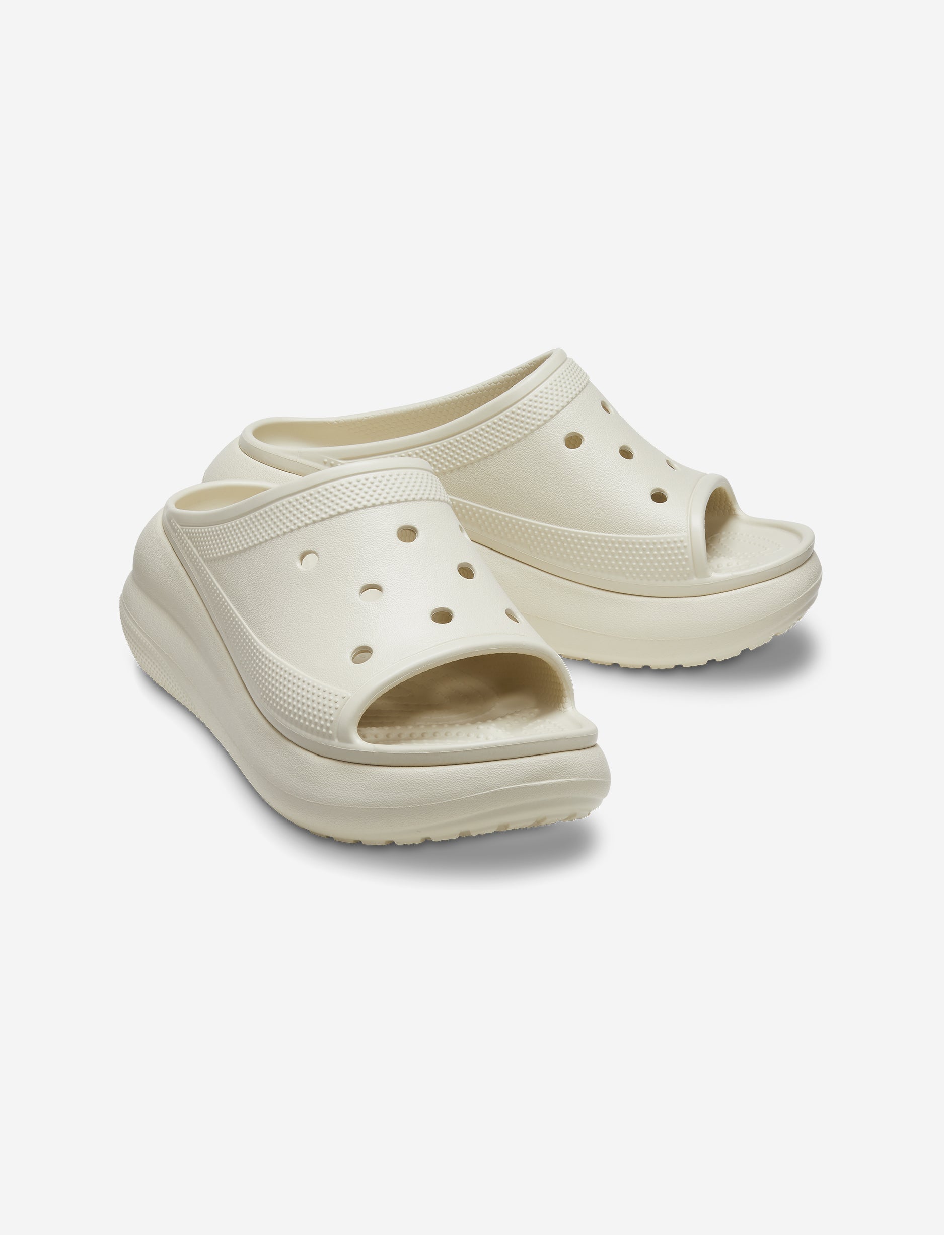 Crocs Crush Slide - כפכפי סלייד קרוקס קראש לנשים בצבע לבן קרם