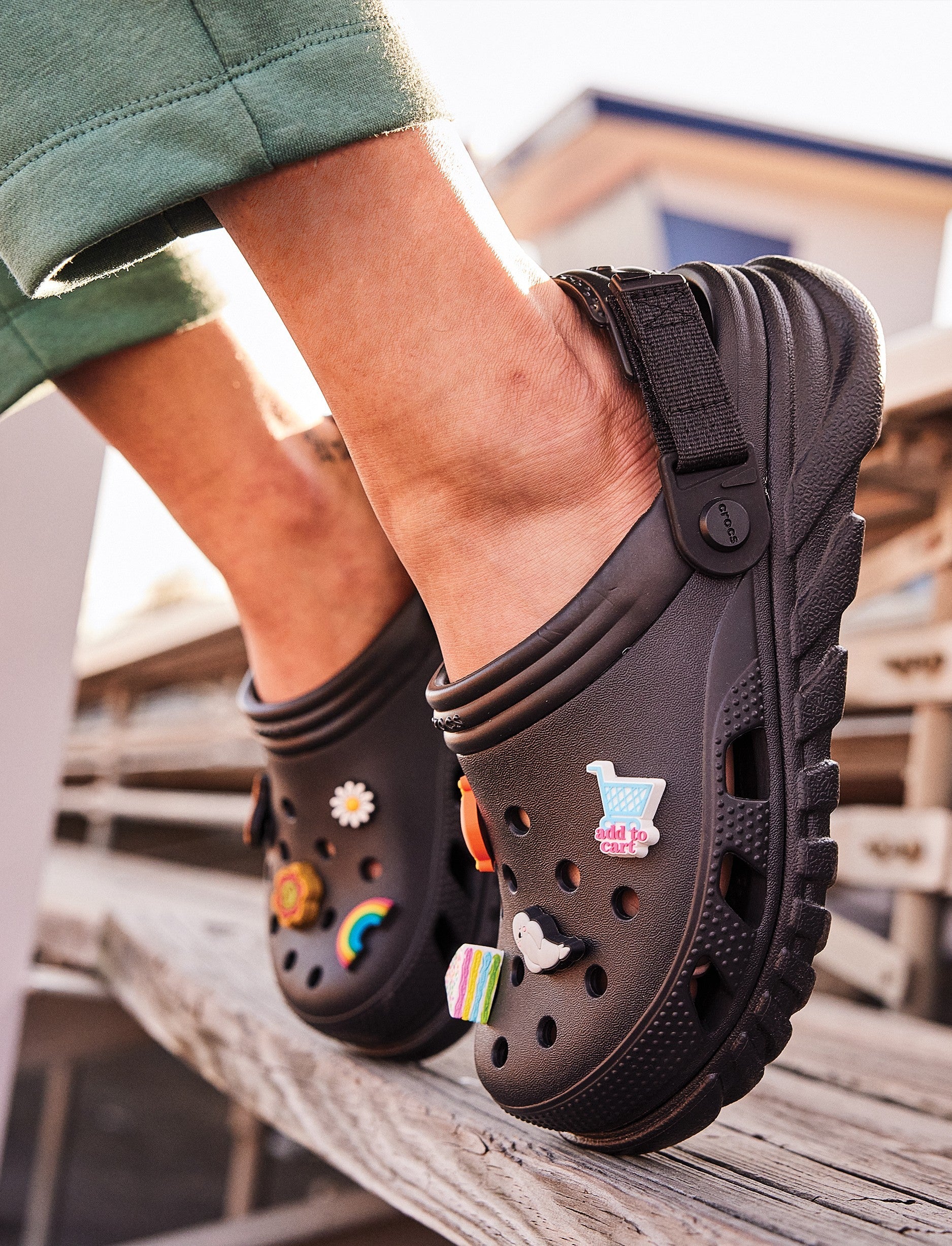 Crocs Duet Max II Clog - כפכפי קרוקס קלוג מעוצבות בסטריט-סטייל בצבע שחור