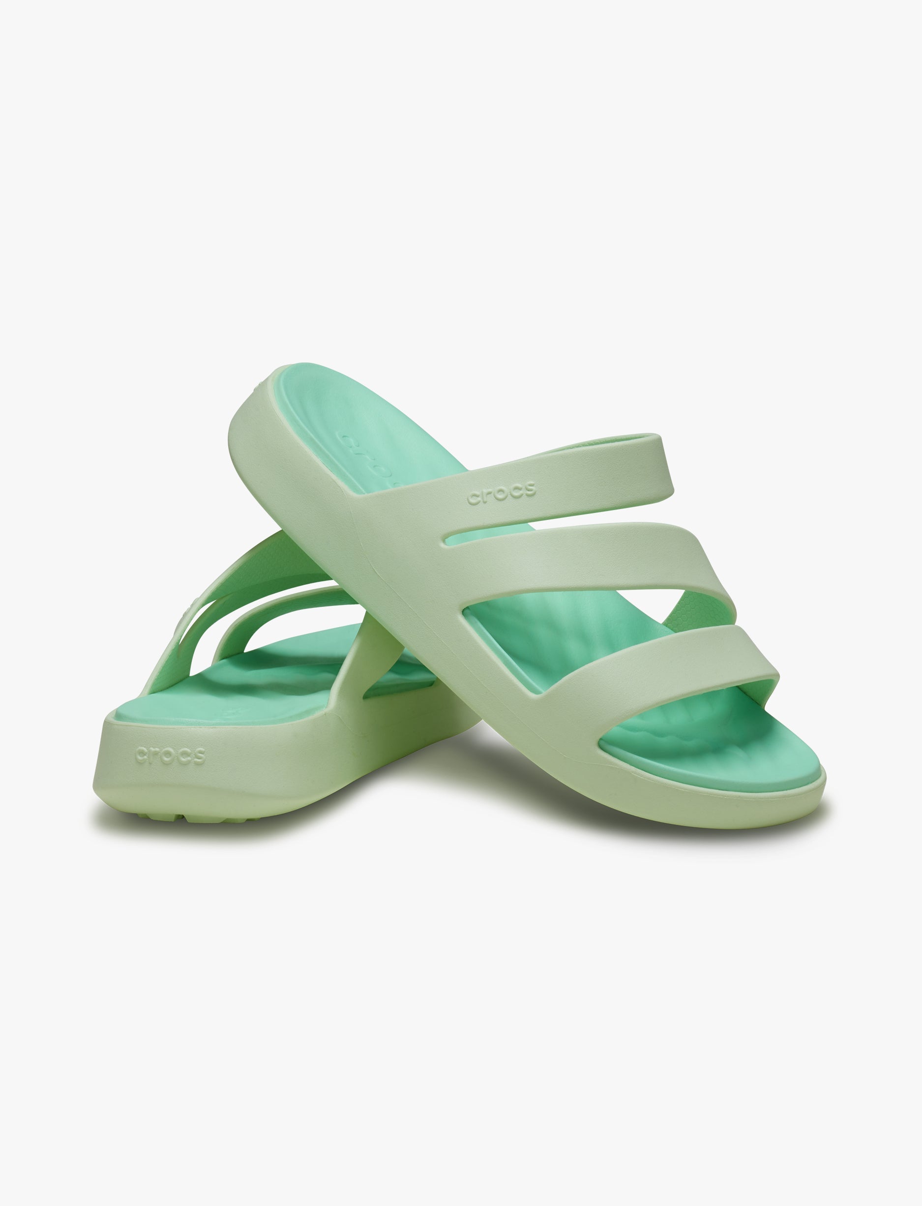 Crocs Getaway Strappy - כפכפי קרוקס לנשים בצבע ג'ייד טינט