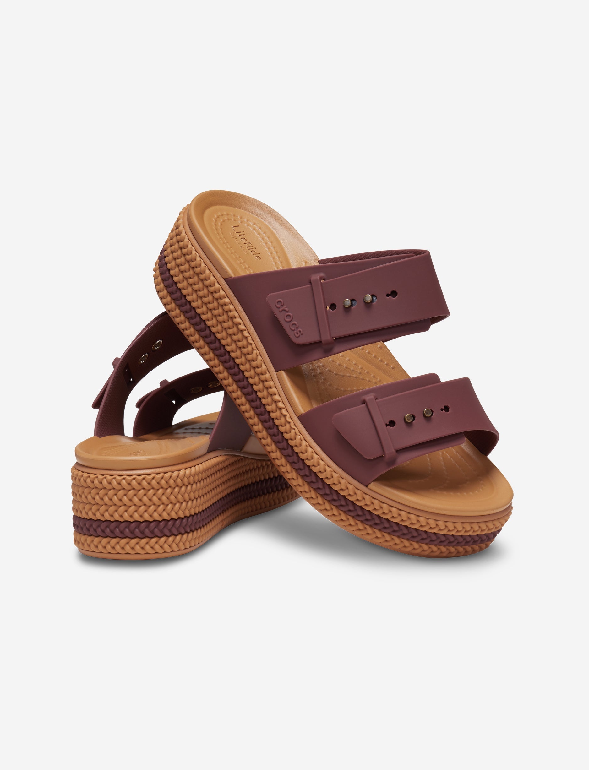 Crocs Brooklyn Woven Buckle - כפכפי פלטפורמה קרוקס לנשים עם סוליה קלועה בצבע חימר כהה