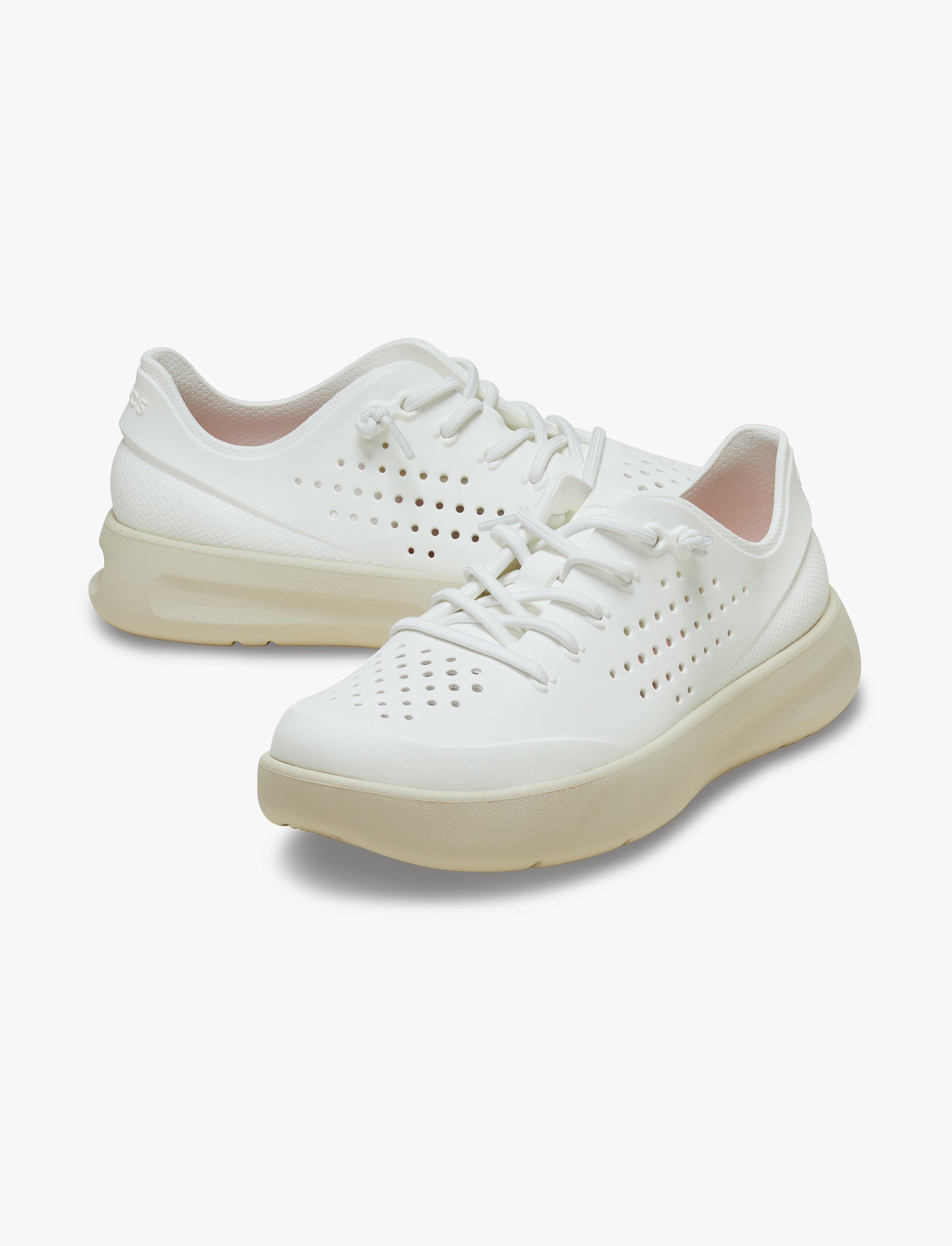 Crocs InMotion Pacer W - נעלי סניקרס קרוקס לנשים בצבע לבן