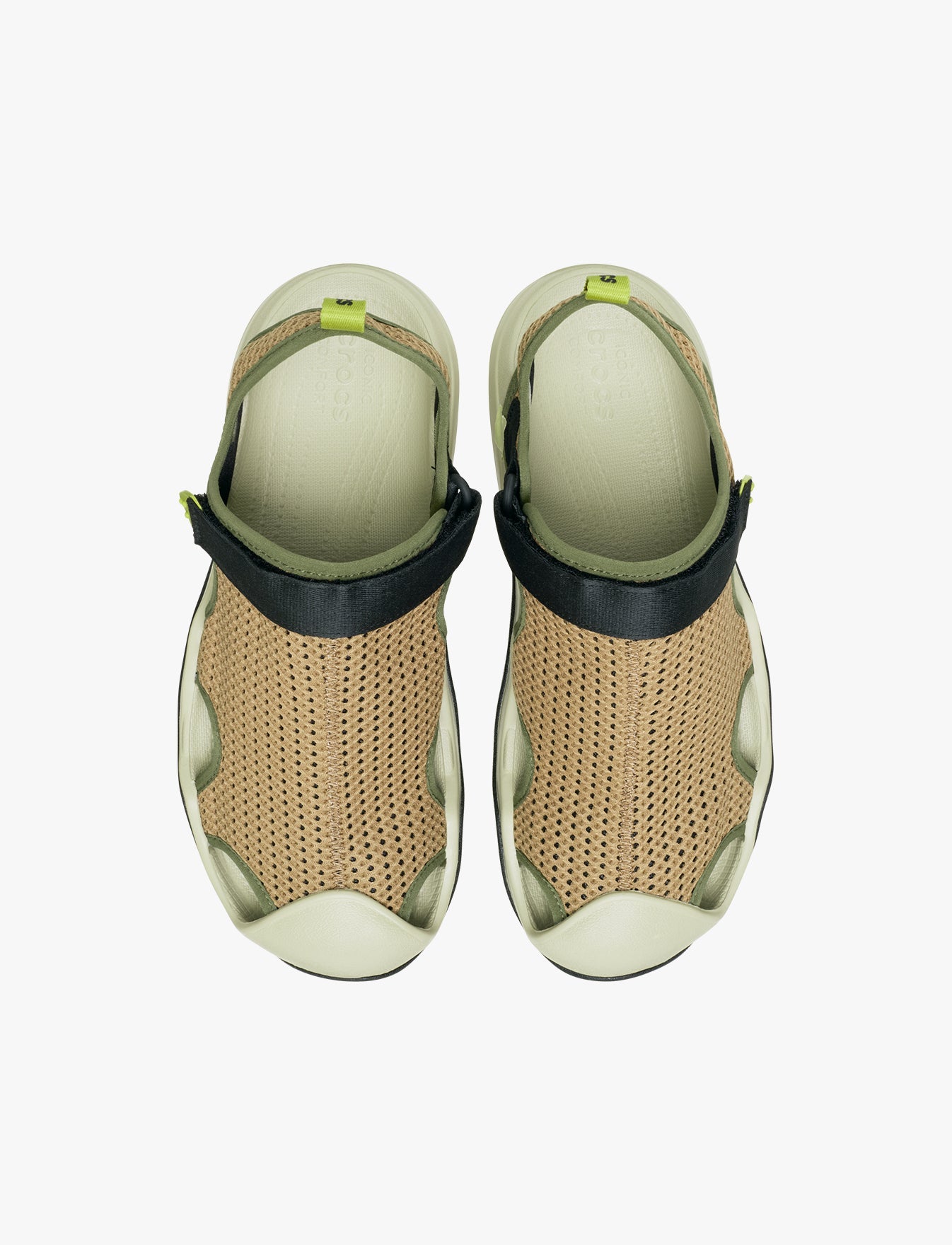 Crocs Swiftwater Mesh Deck Sandal -  סנדלי קרוקס סוויפווטר לגברים בצבע חום כהה