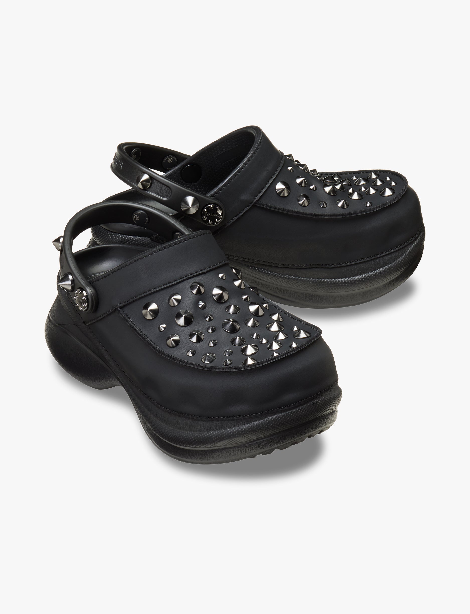 Crocs Bae Studded Clog - כפכפי קלוג קרוקס ביי פלטפורמה עם ניטים לנשים בצבע שחור
