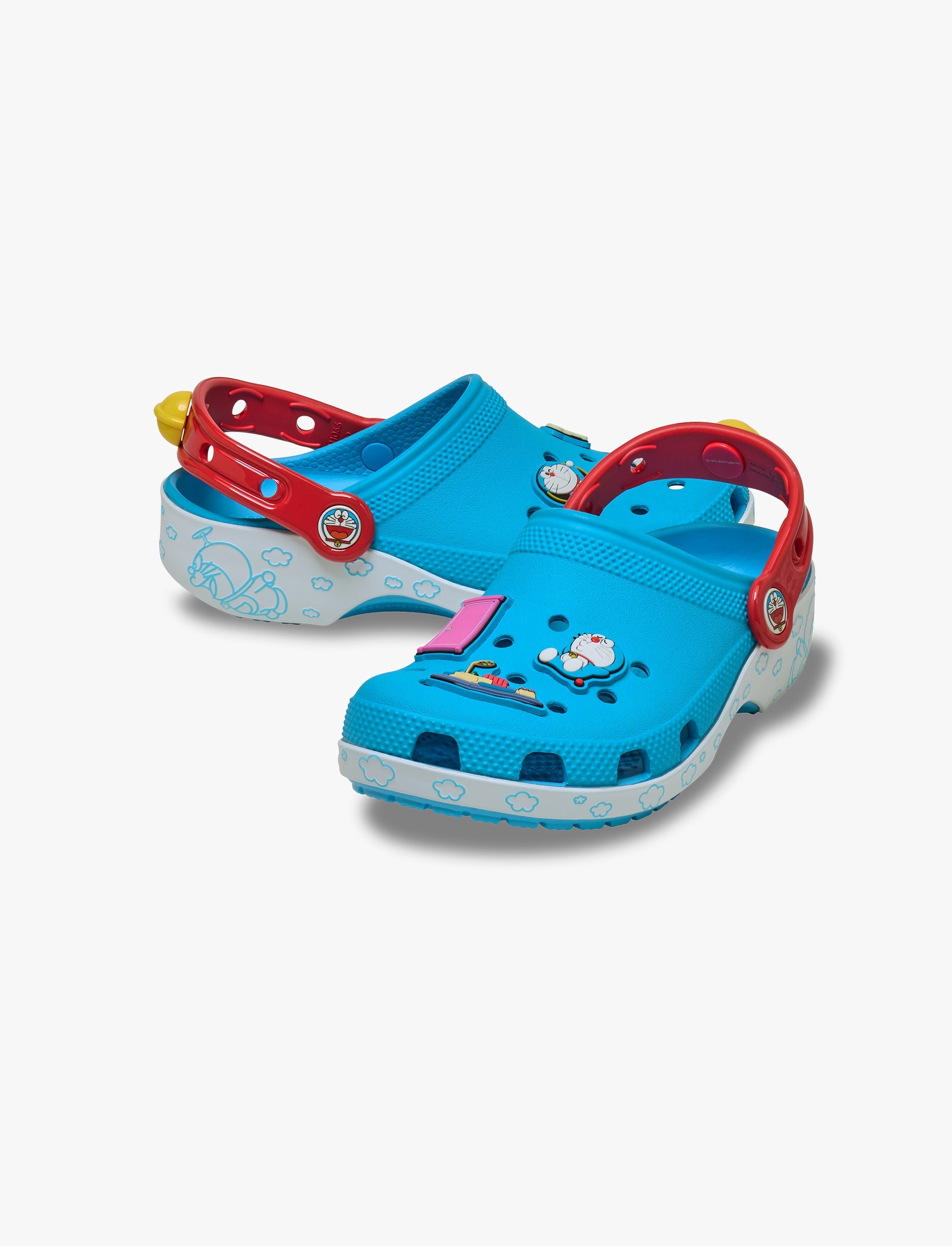 Crocs Doraemon Classic Clog - כפכפי קלוג קרוקס לילדים דורימון בצבע תכלת/לבן