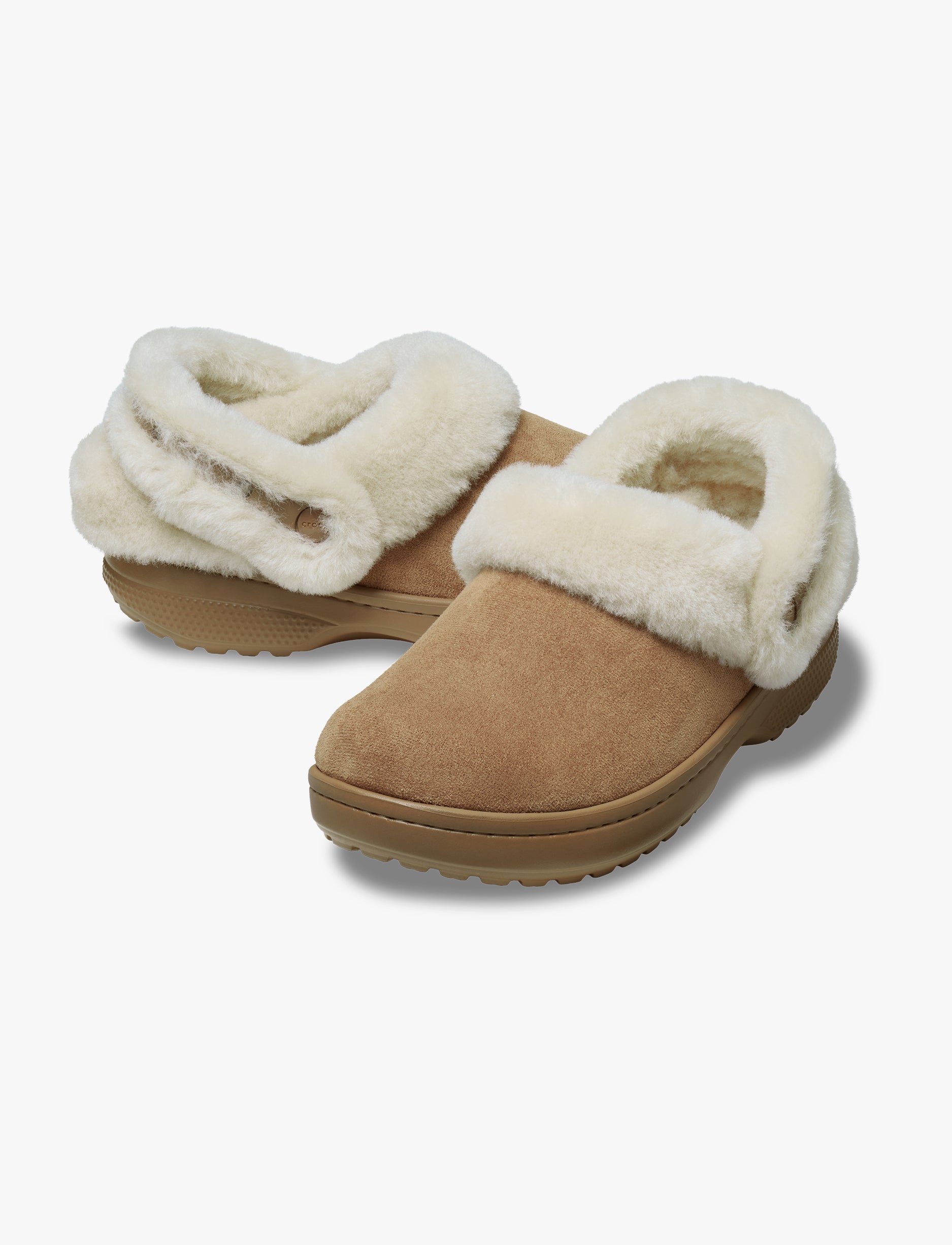 Crocs Classic Unfurgettable Vegan Suede Clog - כפכפי פרווה קרוקס לנשים בצבע חום