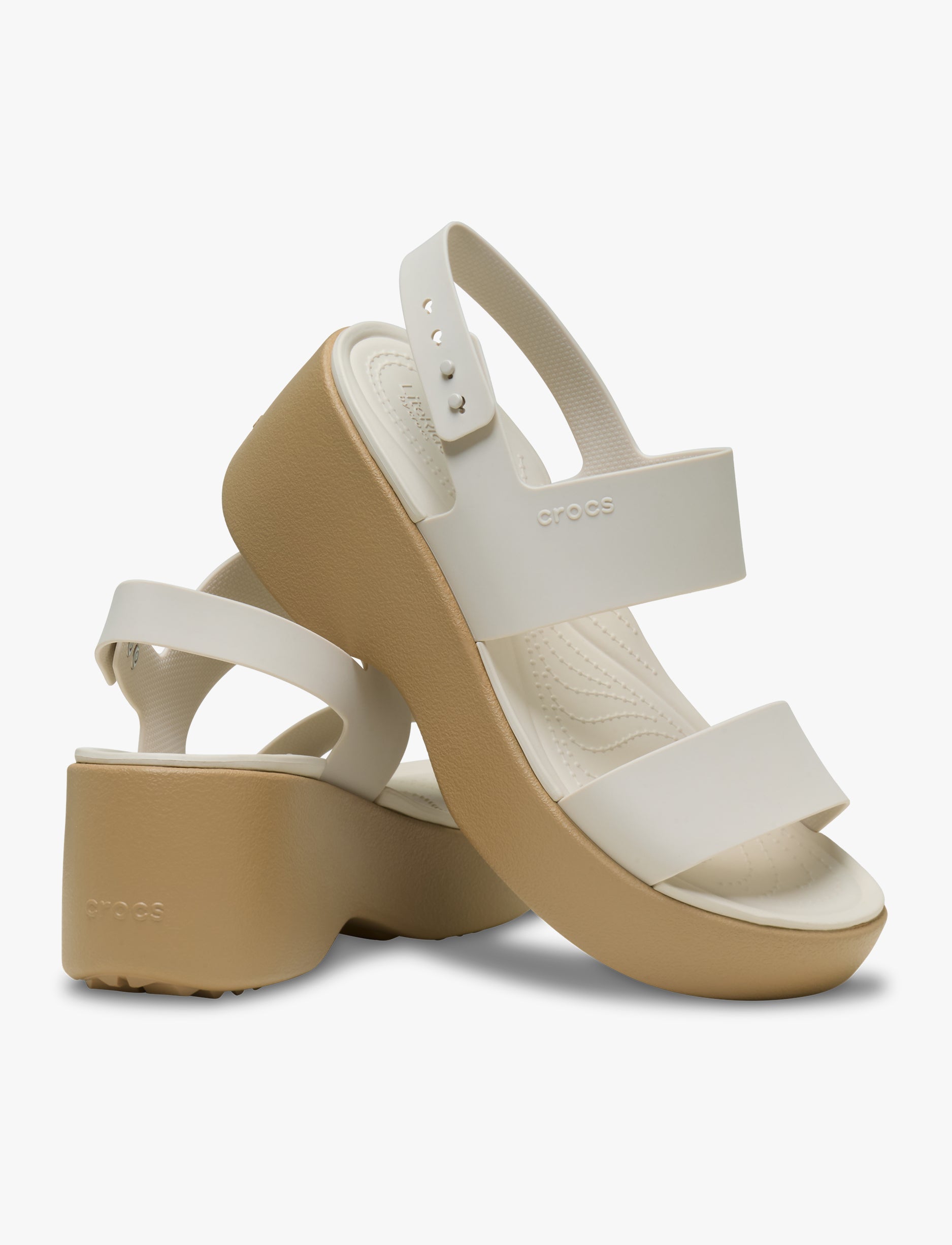 Crocs Brooklyn Sky Sandal - סנדלי פלטפורמה קרוקס ברוקלין סקיי לנשים בצבע פרפה/חום קשיו
