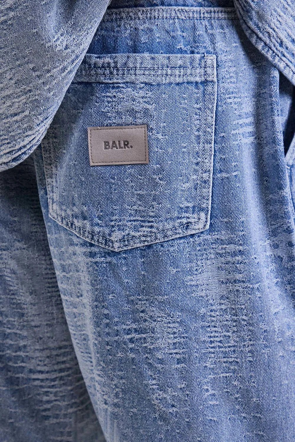 ג'ינס קצר באלר Relaxed-Fit Back Patch גברים