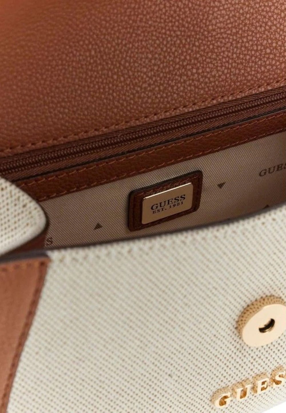 תיק Guess Karnilla Flap Shoulder Bag נשים