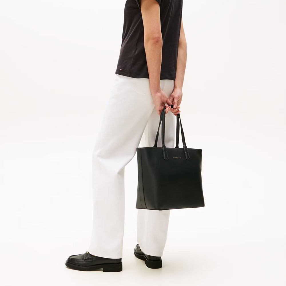 תיק טומי הילפיגר Logo Tote נשים