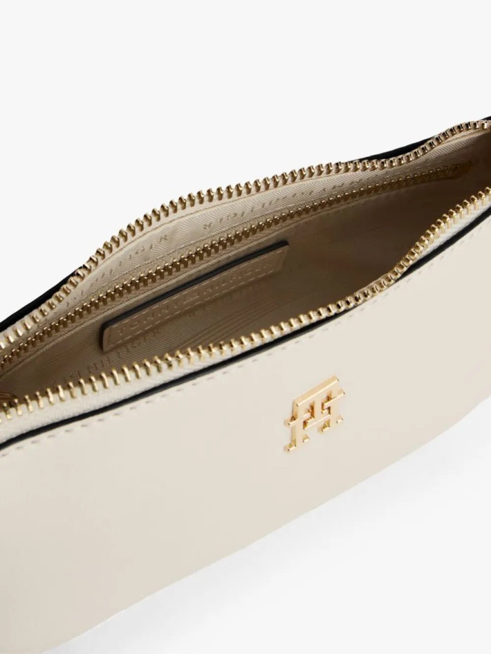 תיק טומי הילפיגר Monogram Chain Strap Crossbody נשים