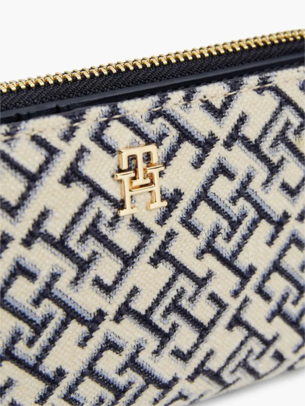 ארנק טומי הילפיגר Hilfiger Icon Jacquard Bifold נשים