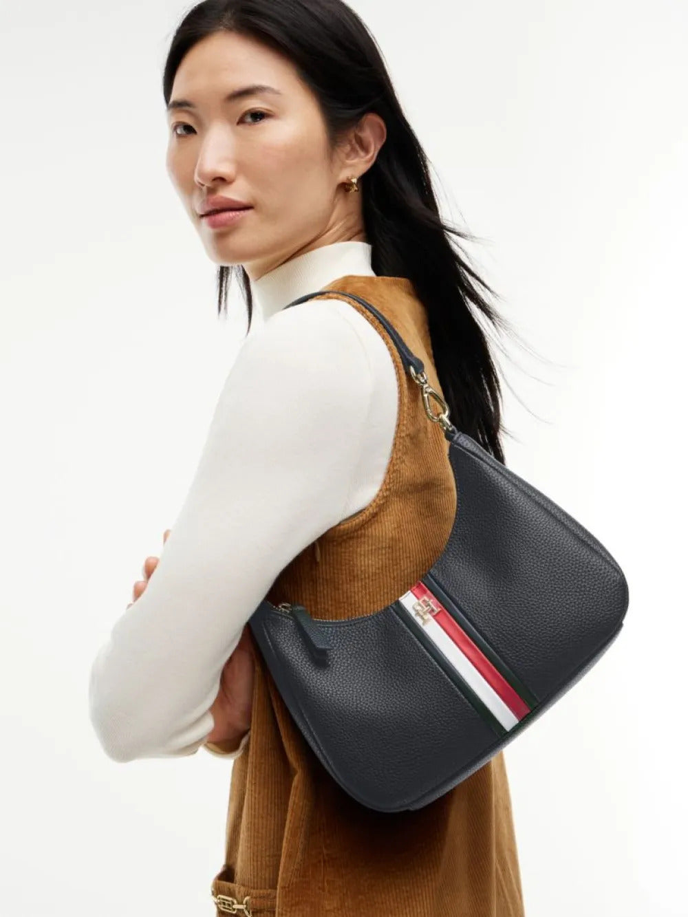 תיק טומי הילפיגר Essential Corporate Global Stripe Shoulder נשים