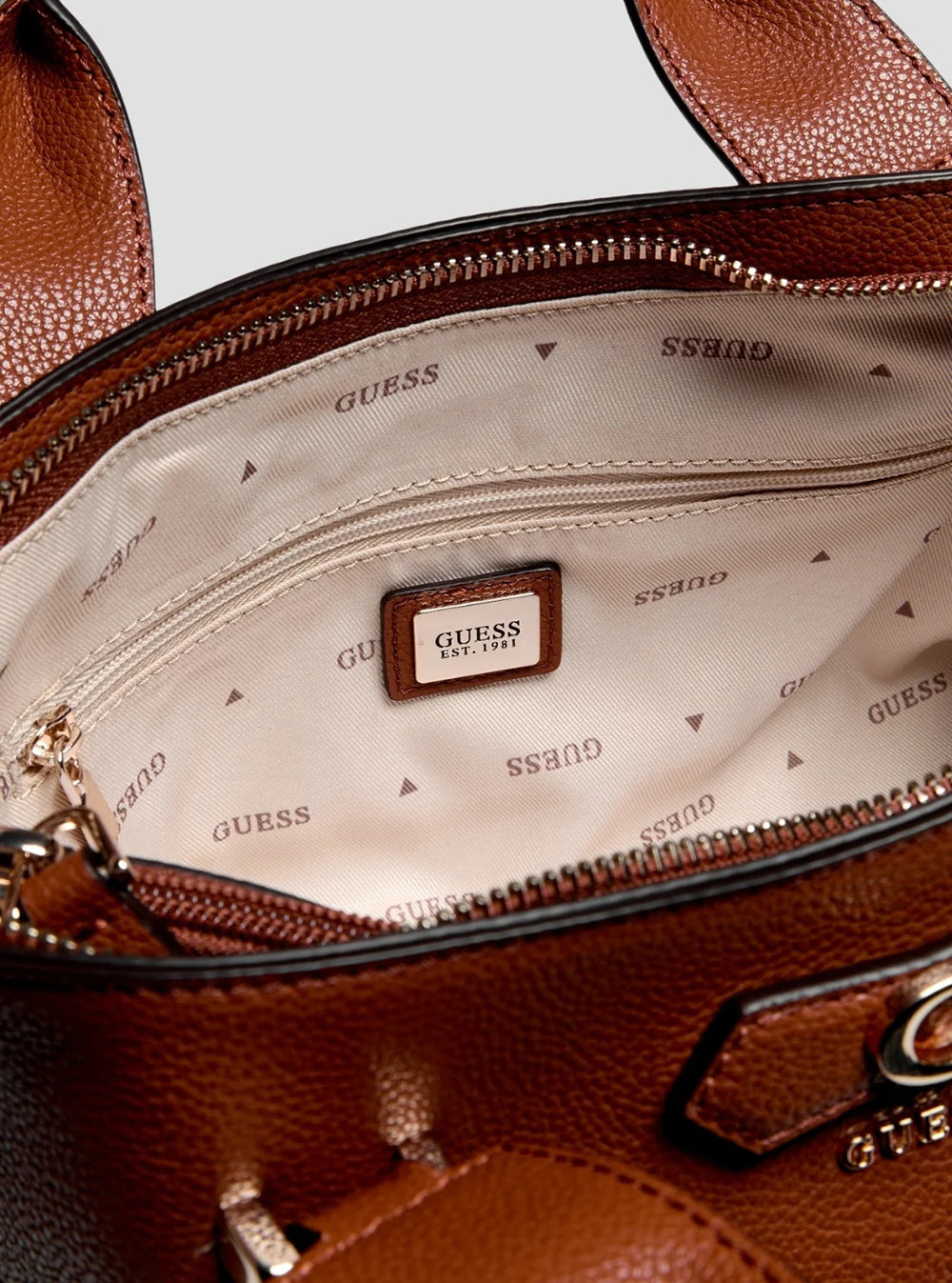 תיק Guess Suzy Mini 3 Comp Satchel נשים