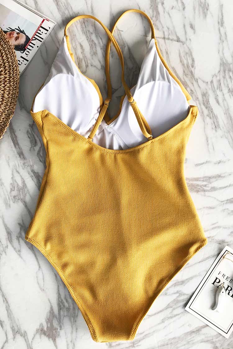 בגד ים שלם Cupshe Fashion Yellow Solid One-Piece נשים