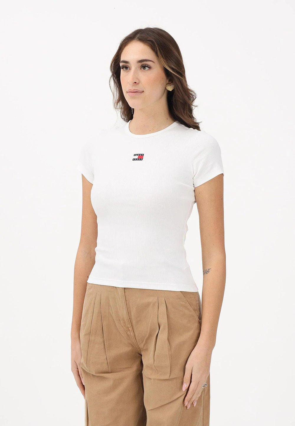 חולצת טישירט קצרה טומי הילפיגר Slim Badge Rib נשים