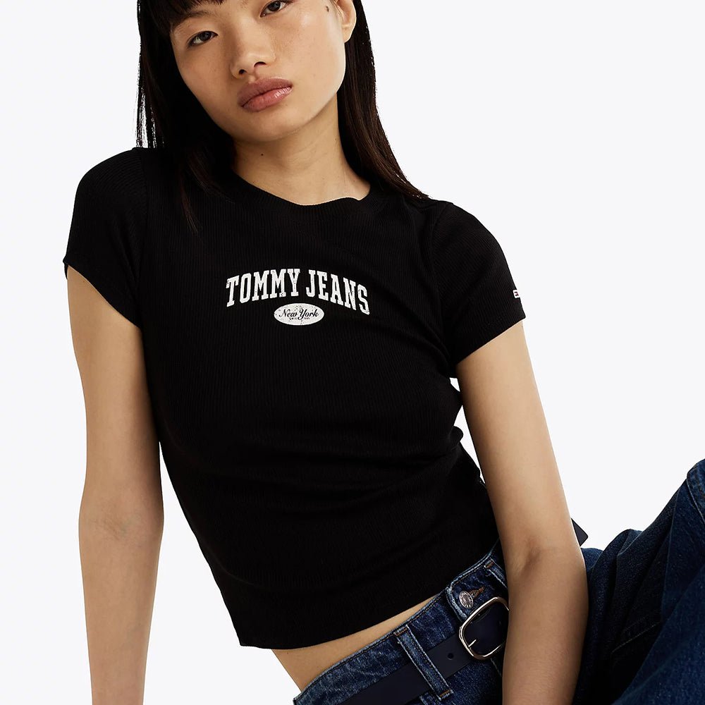 חולצת טישירט קצרה טומי הילפיגר Tjw Slim Varsity Rib Tee Ext נשים