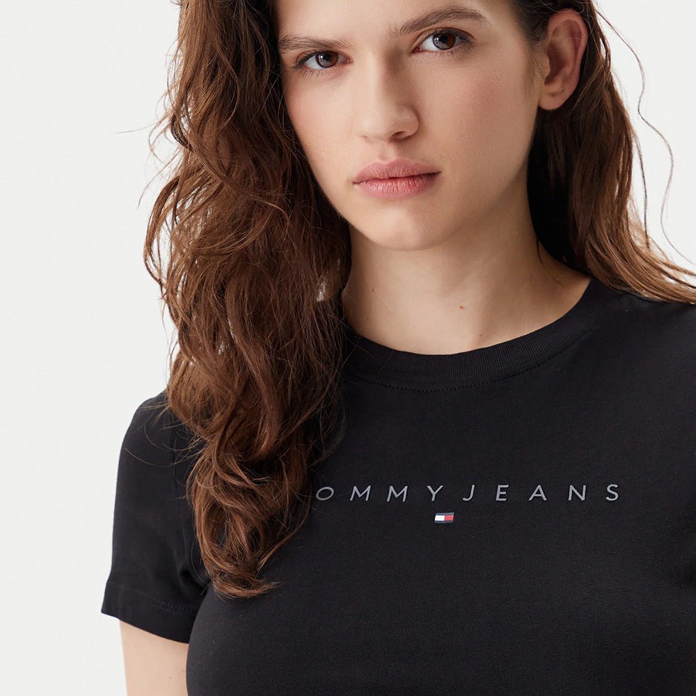 חולצת טישירט קצרה טומי הילפיגר Slim Tonal Linear נשים