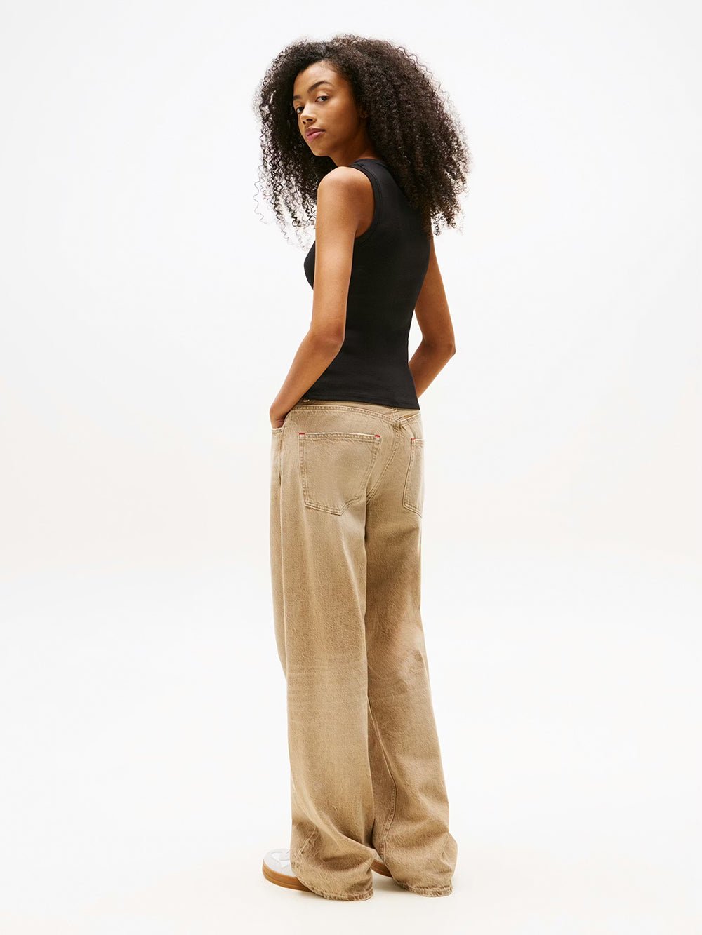 גופיה טומי הילפיגר Ribbed Flag Embroidery Slim נשים