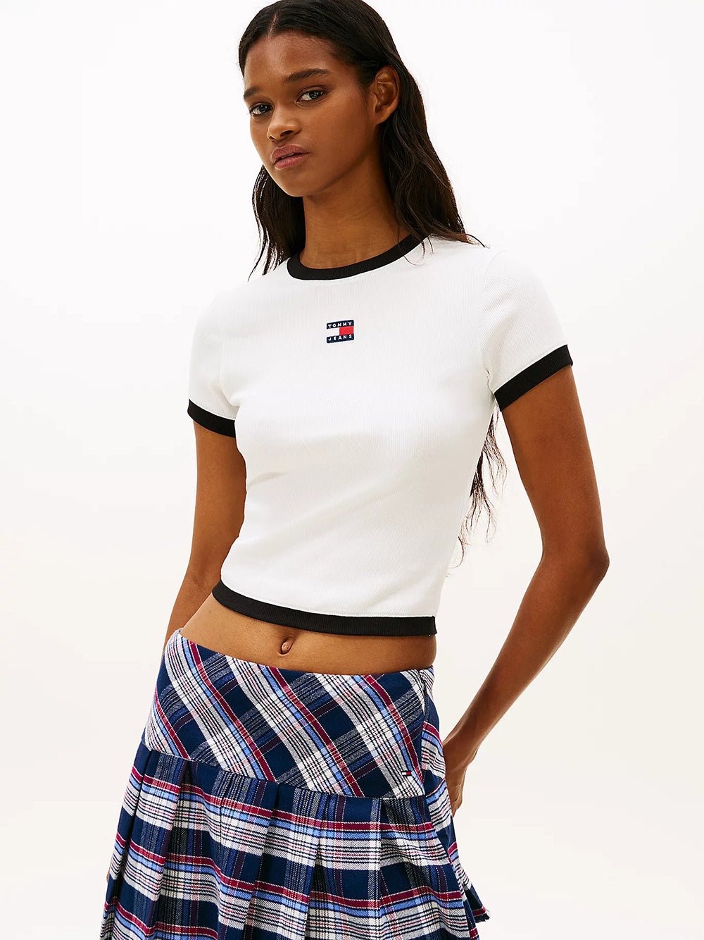 חולצת טישירט קצרה טומי הילפיגר Badge Ribbed Slim נשים