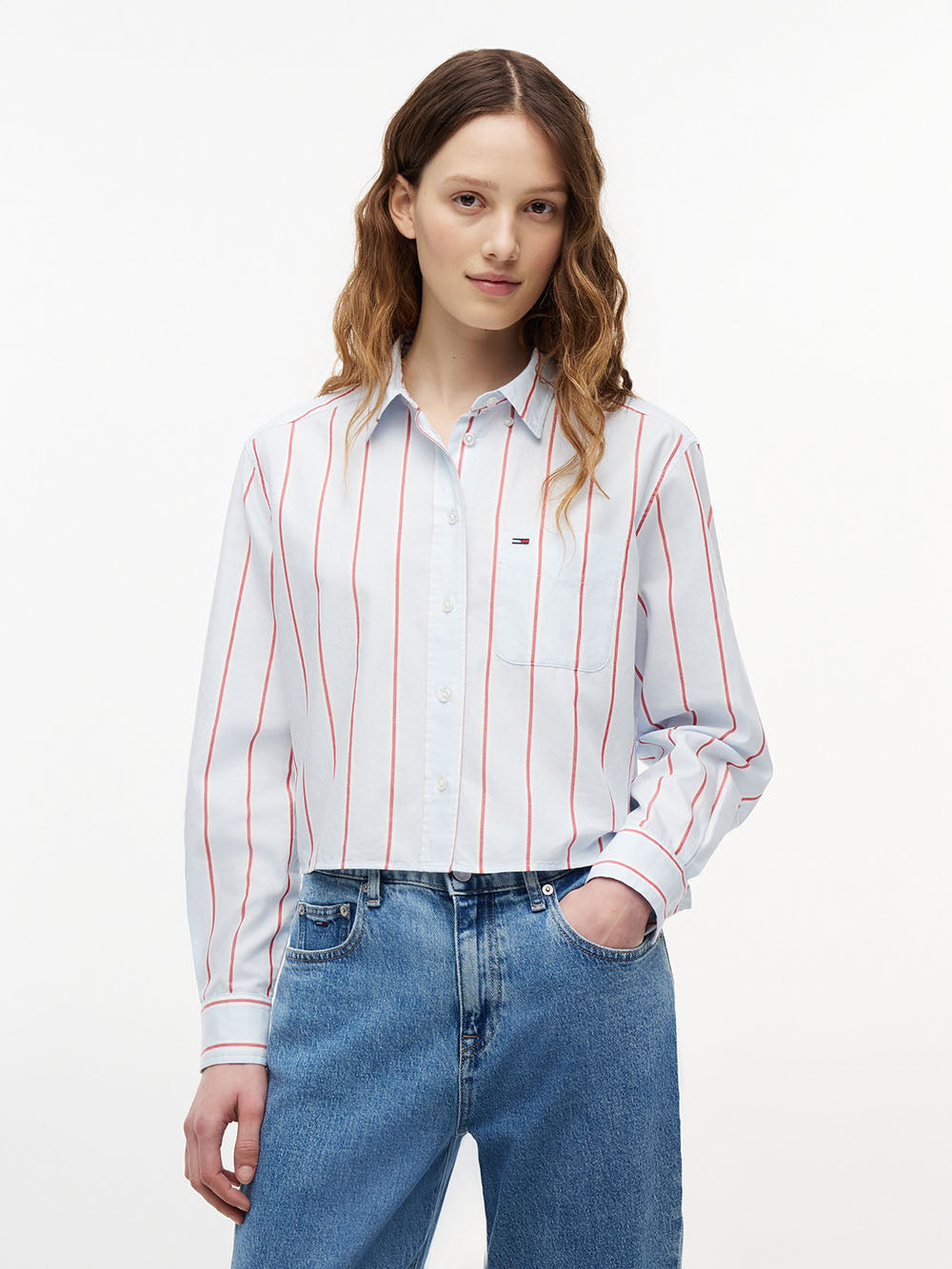 חולצה מכופתרת טומי הילפיגר Relaxed Fit Twill Cropped נשים