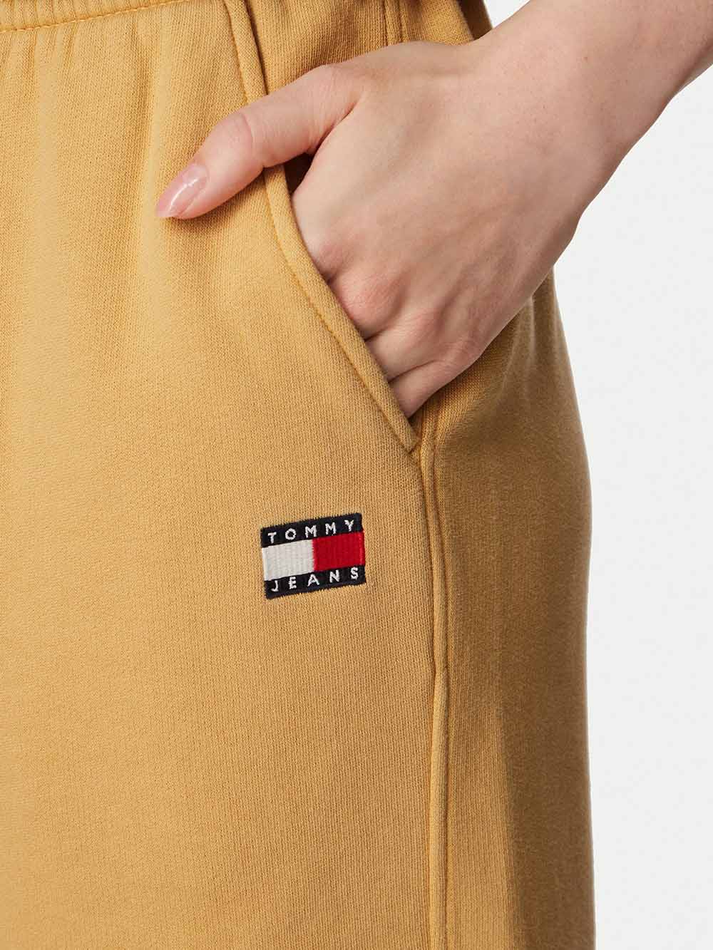 מכנס ארוך טומי הילפיגר Tjw Badge Sweatpants נשים