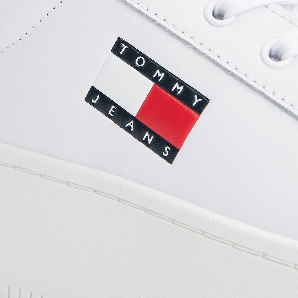 נעלי טומי הילפיגר Leather Platform Trainers נשים
