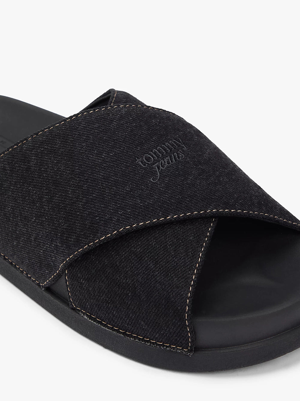 כפכפי טומי הילפיגר Denim Crossover Strap Lightweight Slides נשים