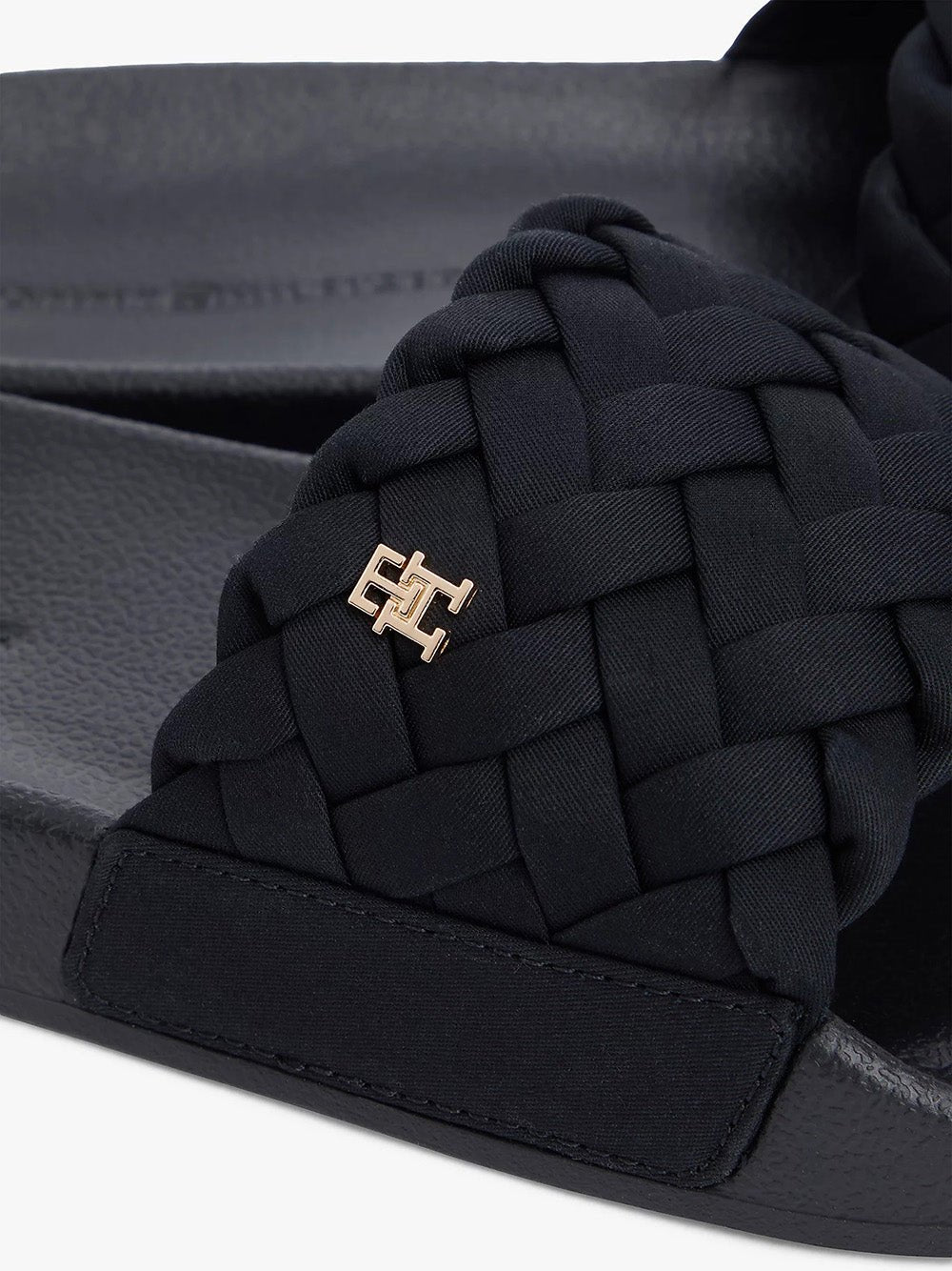 כפכפי טומי הילפיגר Braided Pool Slides נשים