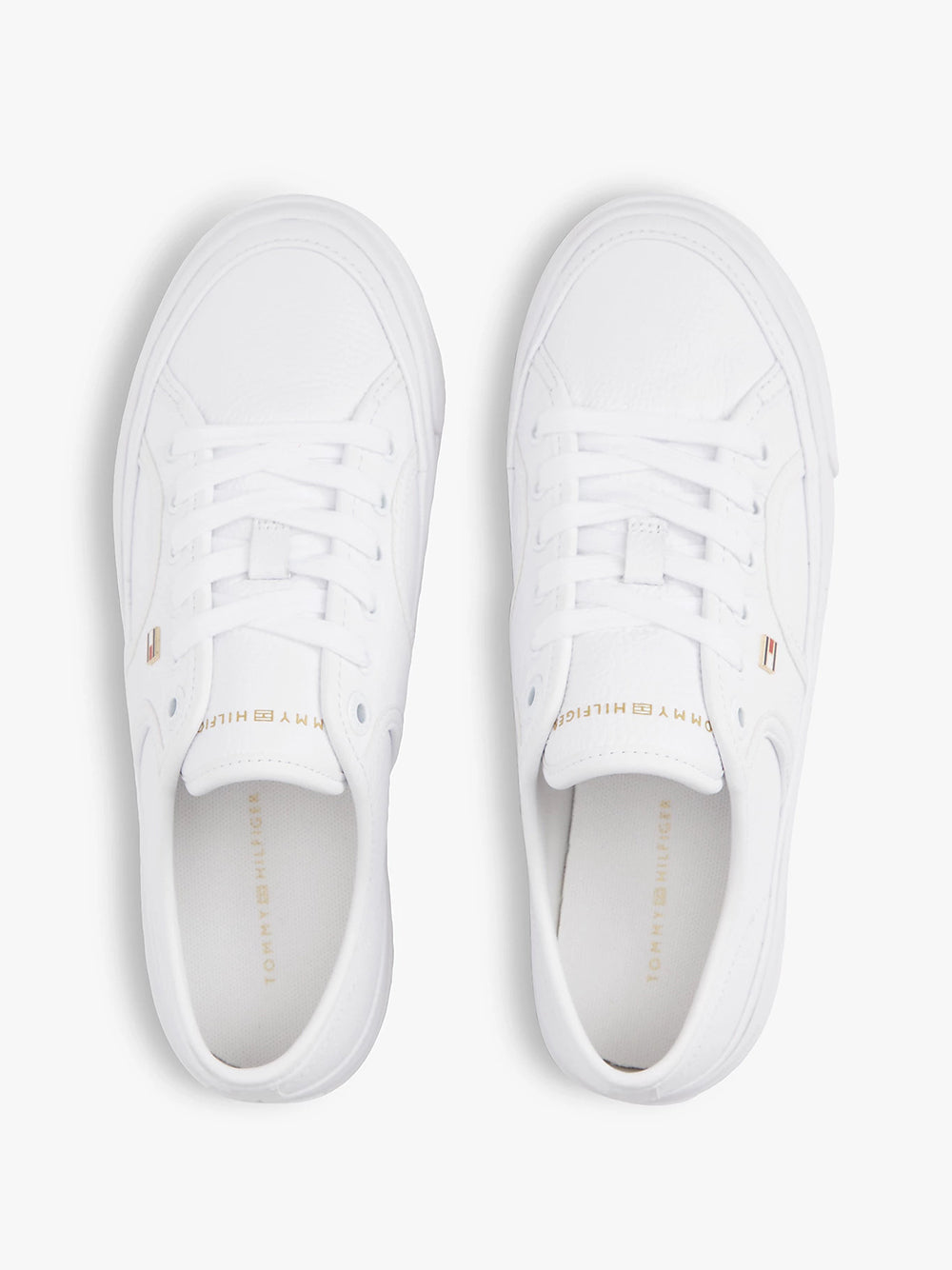 נעלי טומי הילפיגר Logo Pebble Grain Leather Platform נשים