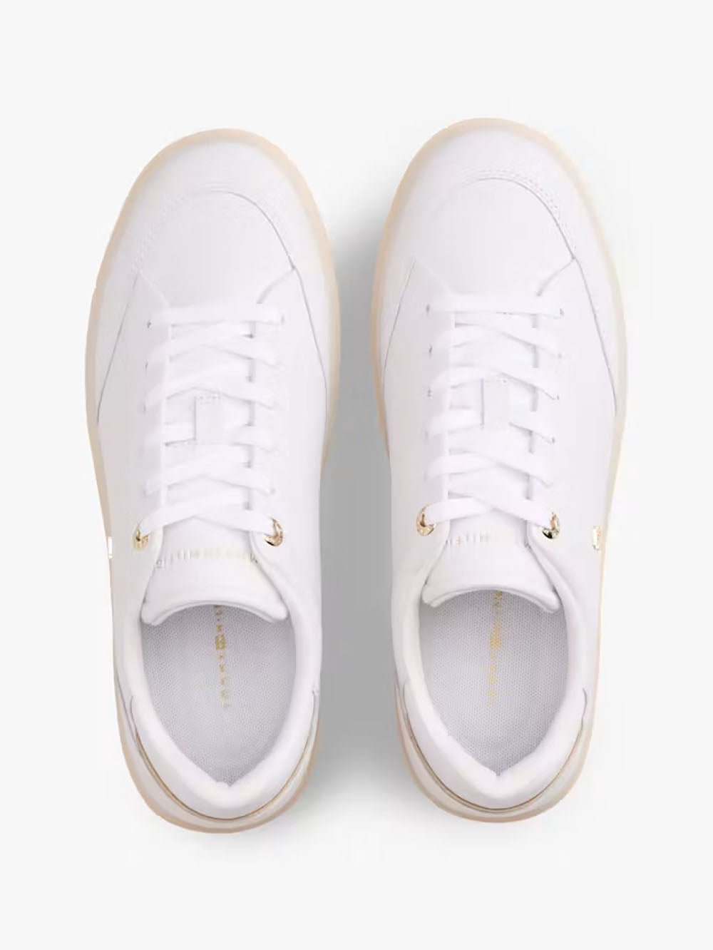 נעלי טומי הילפיגר Monogram Leather Trainers נשים