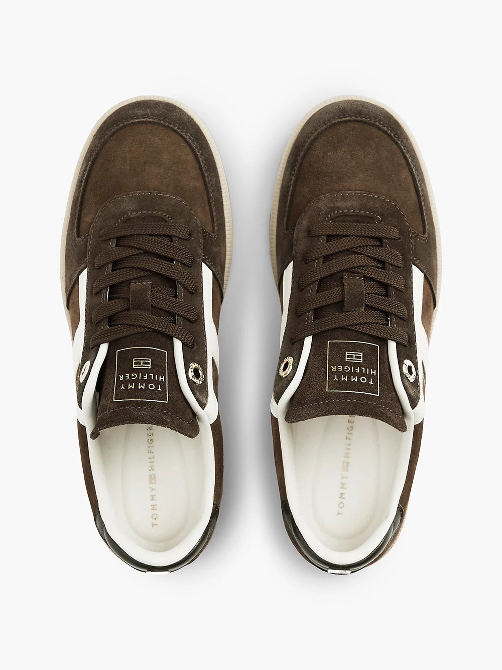 נעלי טומי הילפיגר Tribeca Suede Mixed Texture Enamel Flag Trainers נשים