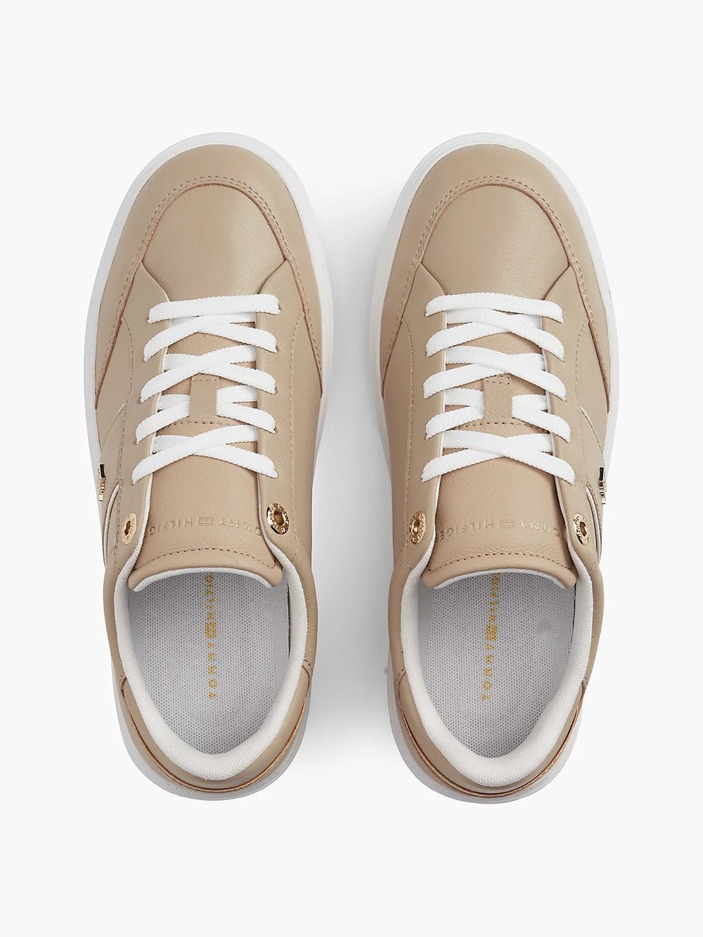 נעלי טומי הילפיגר Pebble Grain Leather Cupsole Trainers נשים