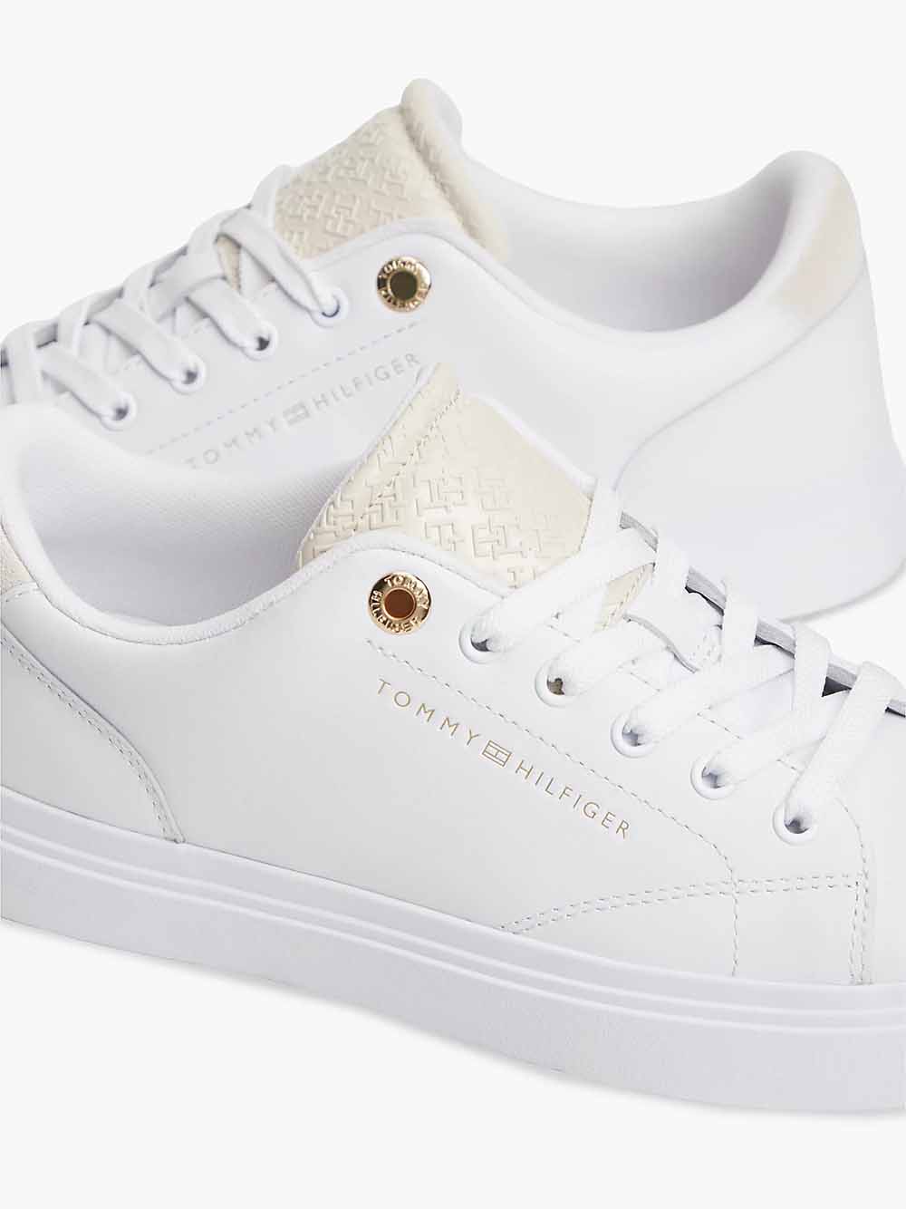 נעלי טומי הילפיגר Leather Contrast Heel Cupsole Trainers נשים