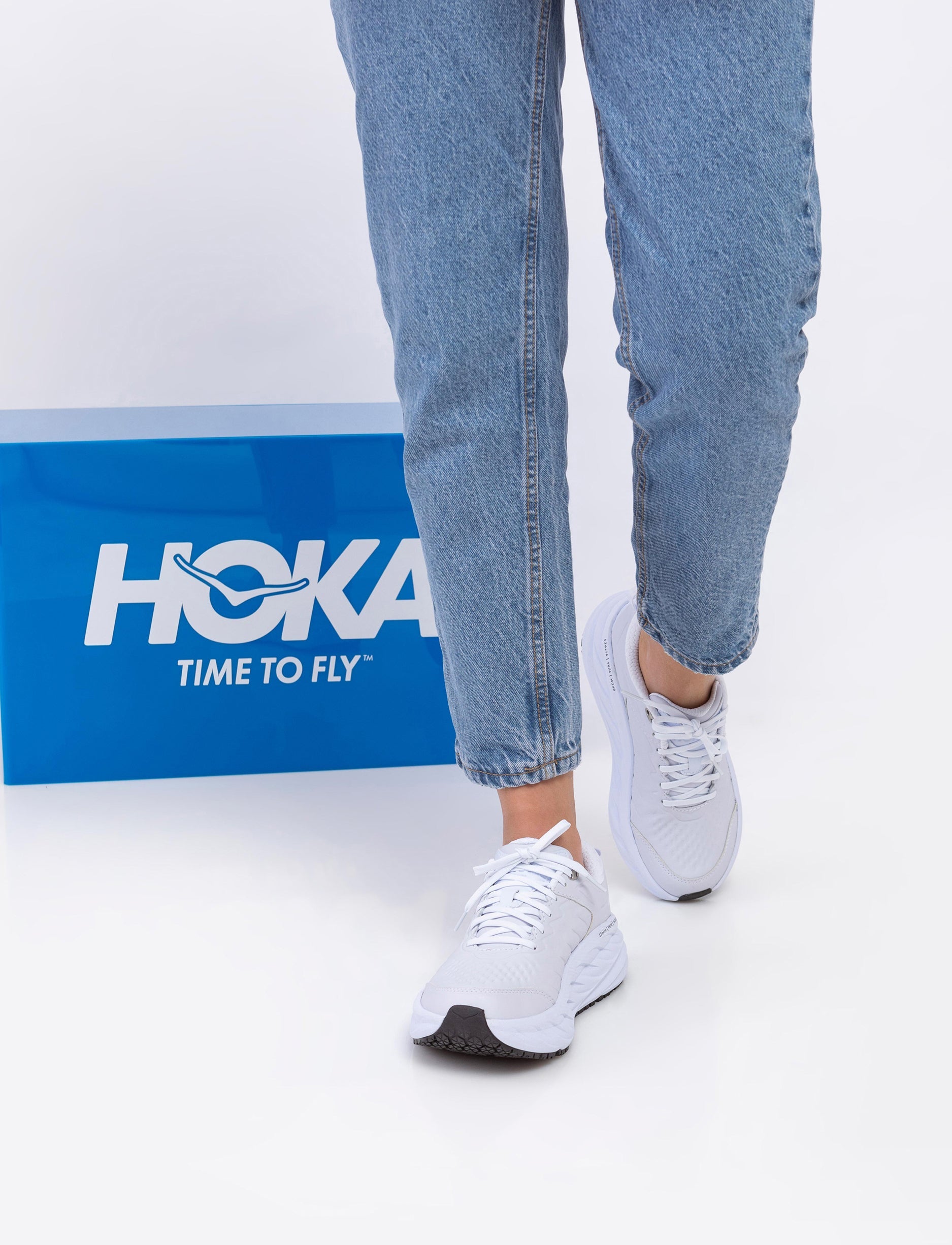 Hoka Bondi SR - נעלי ספורט נשים הוקה בונדי אס-אר בצבע לבן