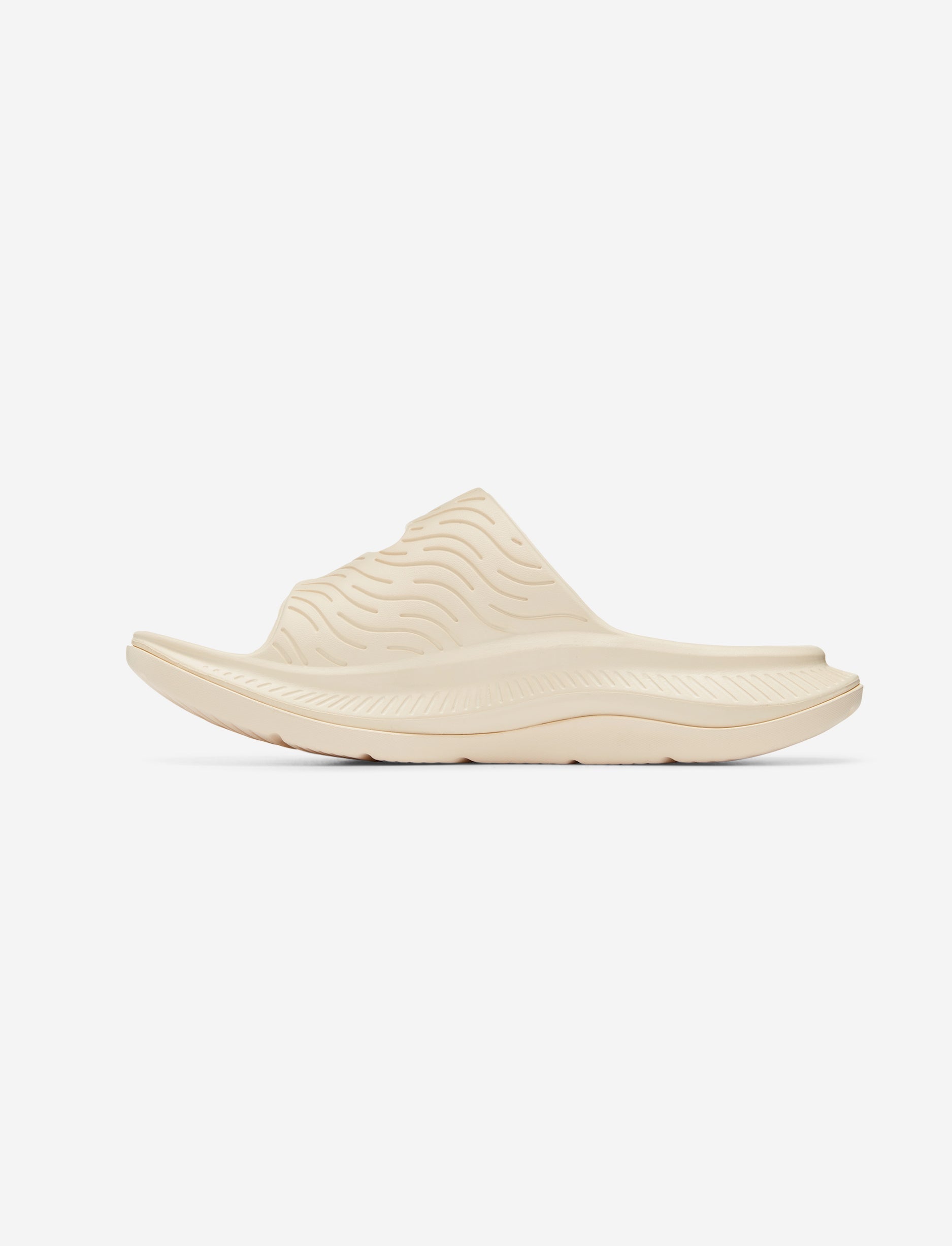 HOKA ORA LUXE  - כפכפי אורה לוקס הוקה בצבע צהוב חמאה/בז' בהיר