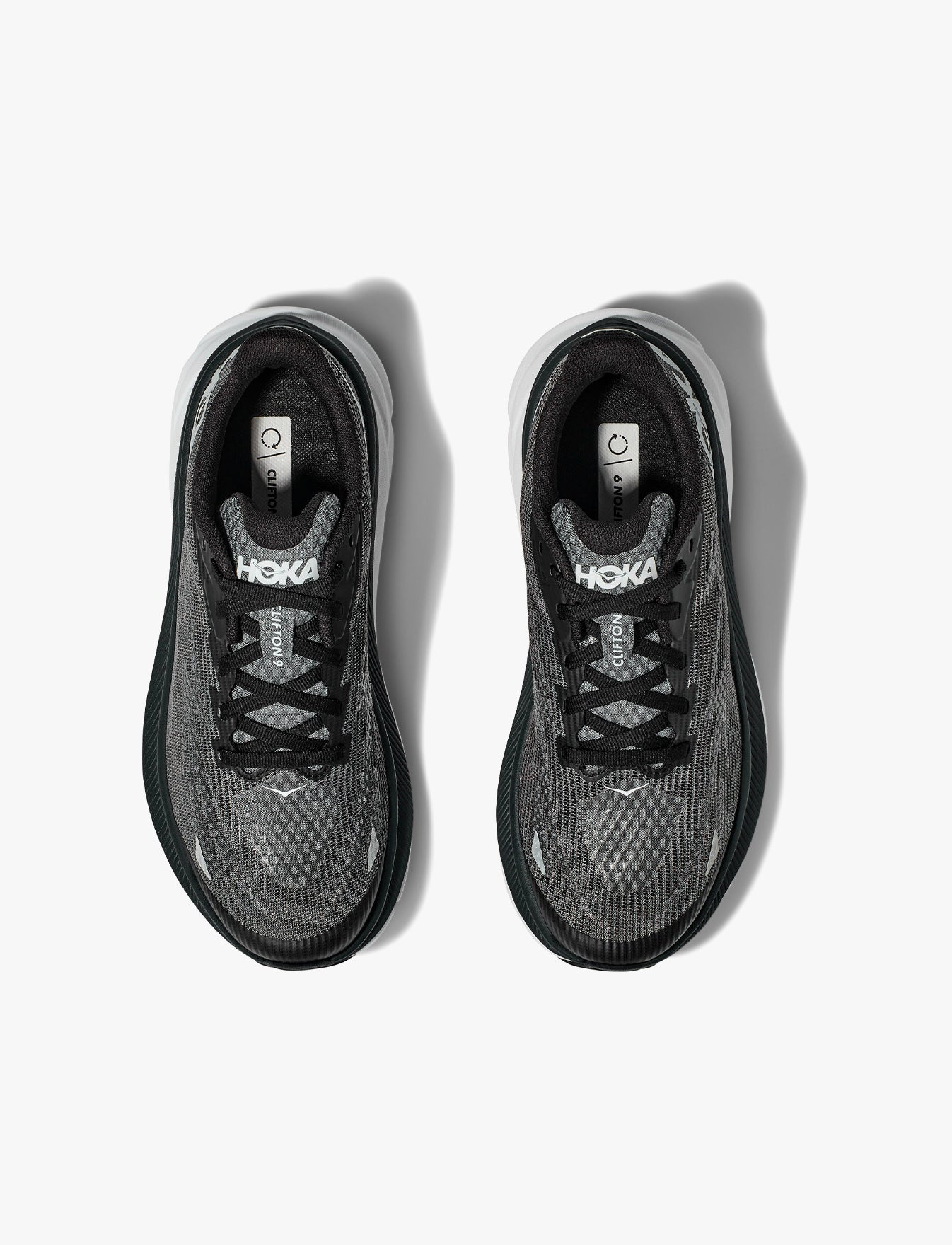 HOKA CLIFTON 9 YOUTH - נעלי ספורט יוניסקס לנוער הוקה קליפטון 9 בצבע שחור/לבן