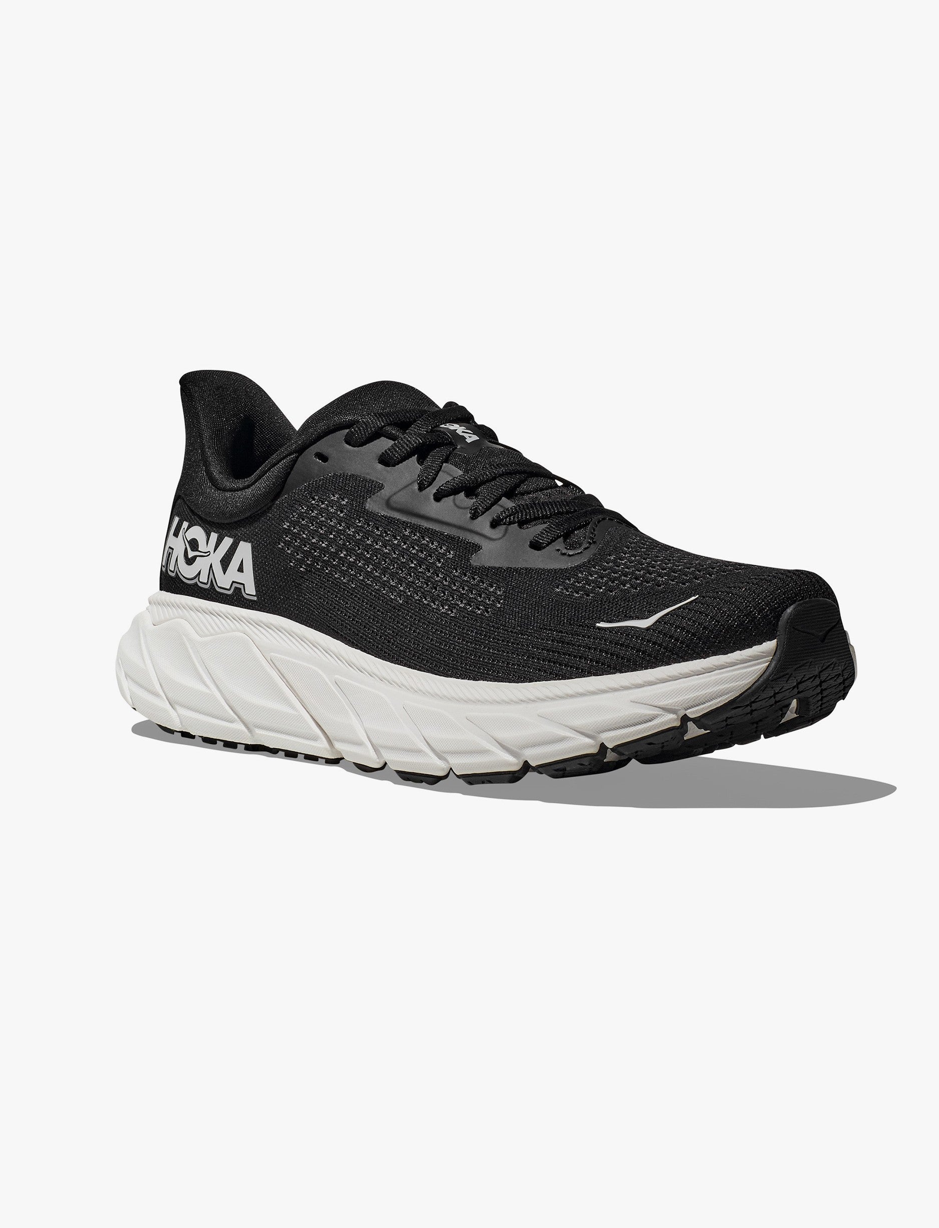 HOKA Arahi Wide 7 - נעלי ספורט נשים הוקה ארהי 7 רחבות בצבע שחור/לבן