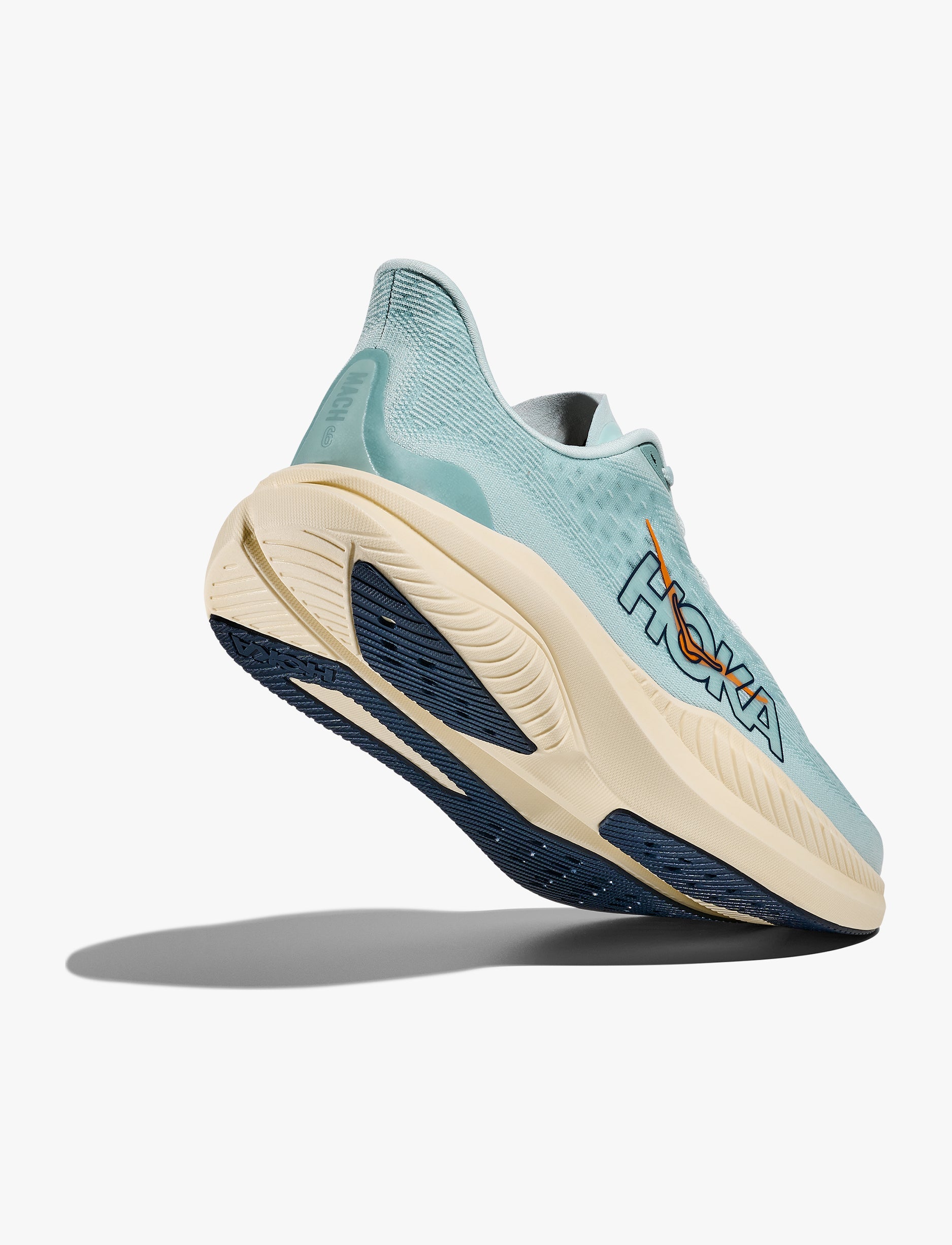 HOKA MACH 6 - נעלי ספורט לגברים הוקה מאך 6 בצבע שחור/לבן כחול ים/כחול מים