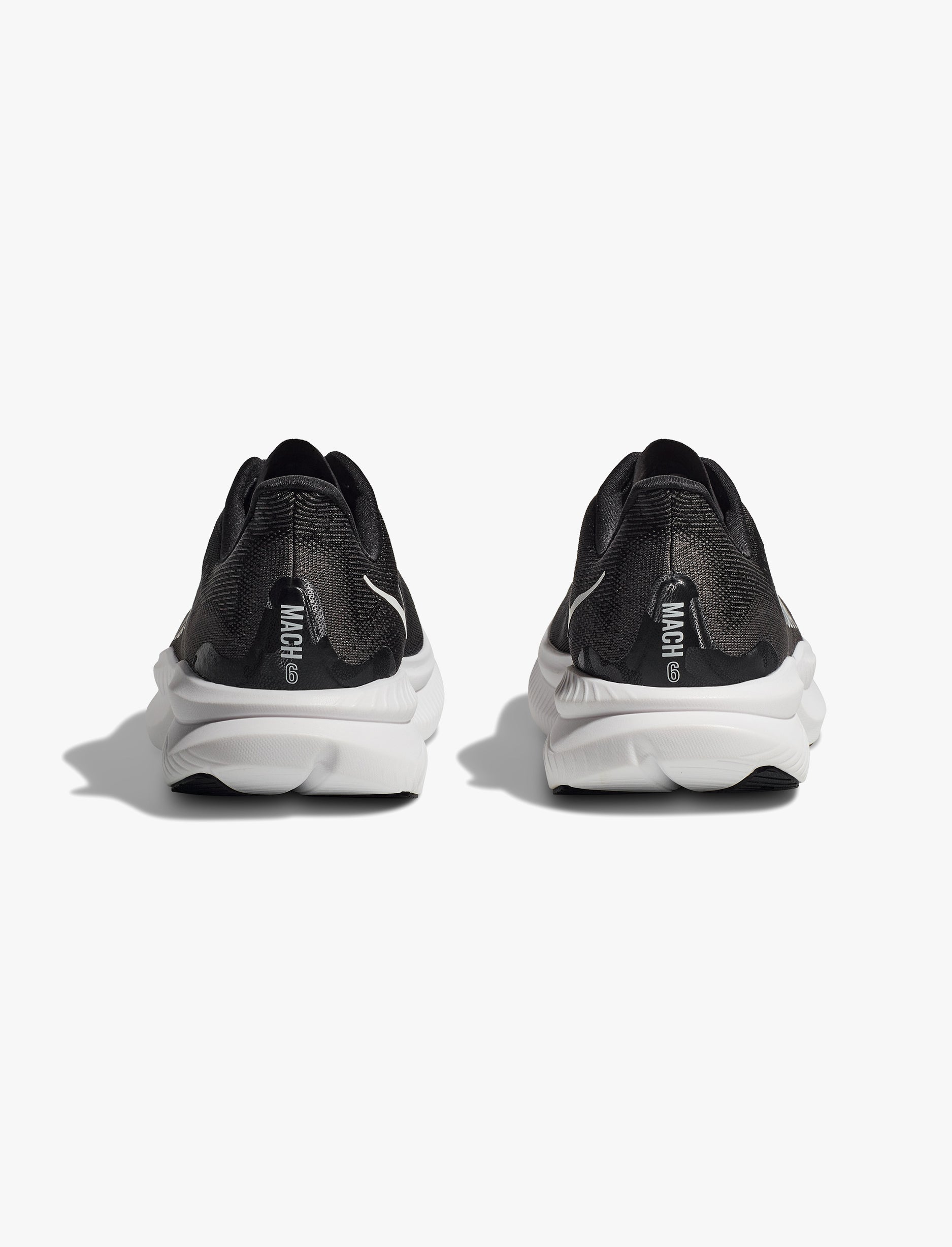 MACH 6 WIDE - נעלי ספורט הוקה לנשים מאך 6 רחבות בצבע שחור/לבן