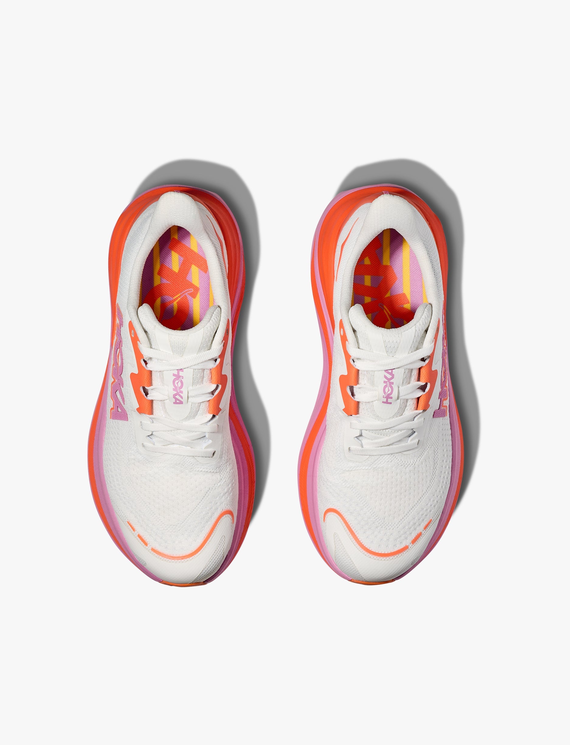 HOKA SKYWARD X - נעלי הוקה לגברים סקייווארד בצבע פרוסט/כתום