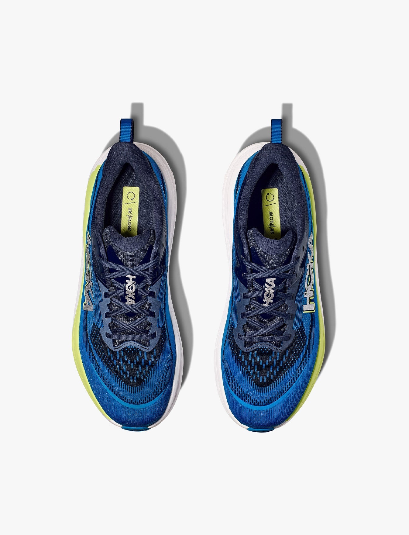 Hoka Skyflow - נעלי ספורט גברים הוקה סקייפלו בצבע נייבי ורסיטי/קובלט