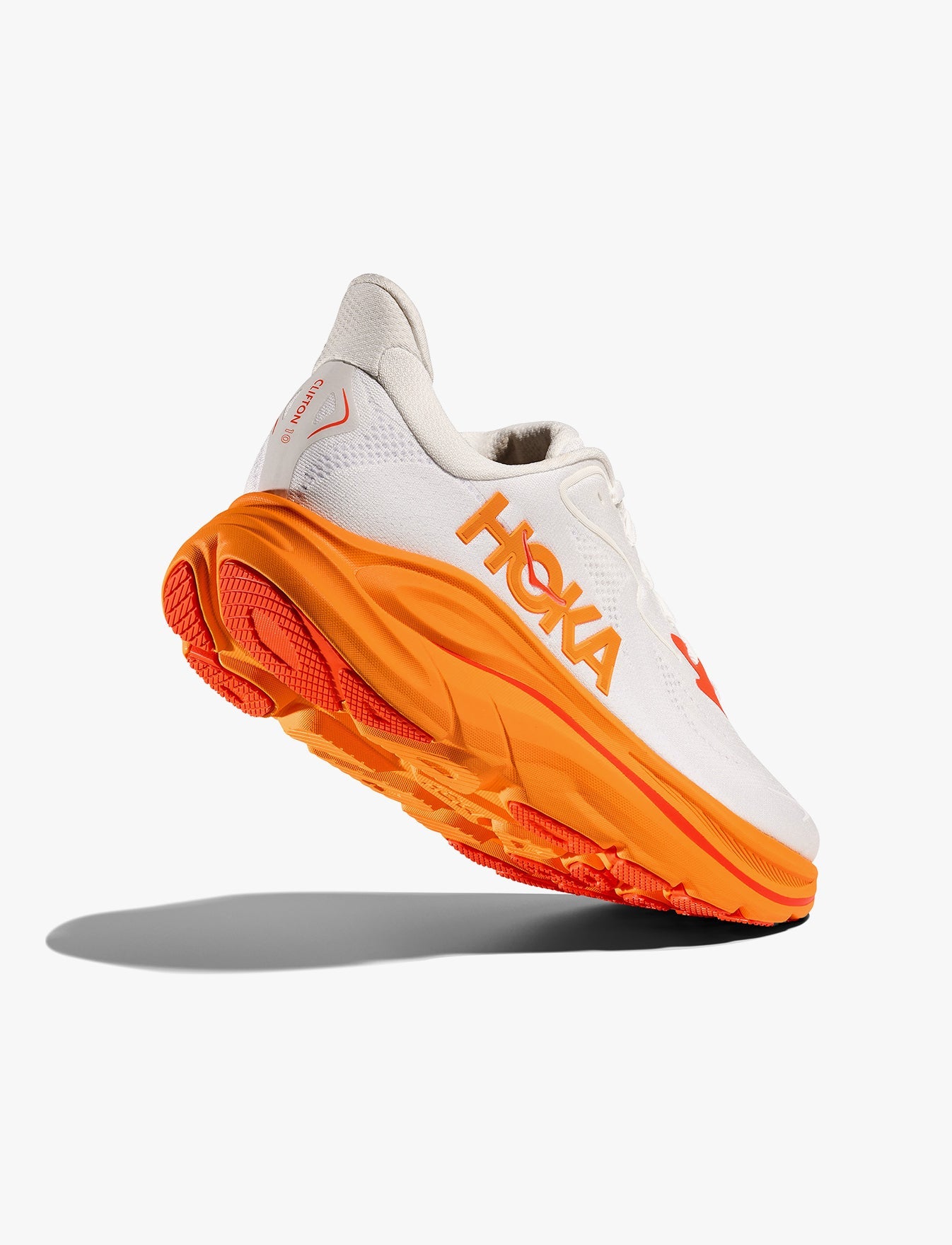 HOKA CLIFTON 10 - נעלי ספורט גברים הוקה קליפטון 10 בצבע פרוסט/כתום תפוז