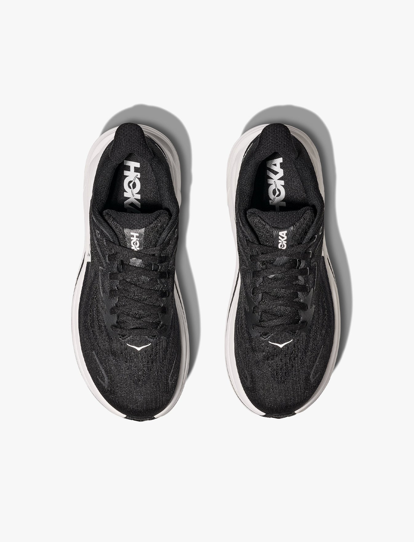 HOKA CLIFTON 10 -  נעלי ספורט נשים הוקה קליפטון 10 בצבע שחור/לבן